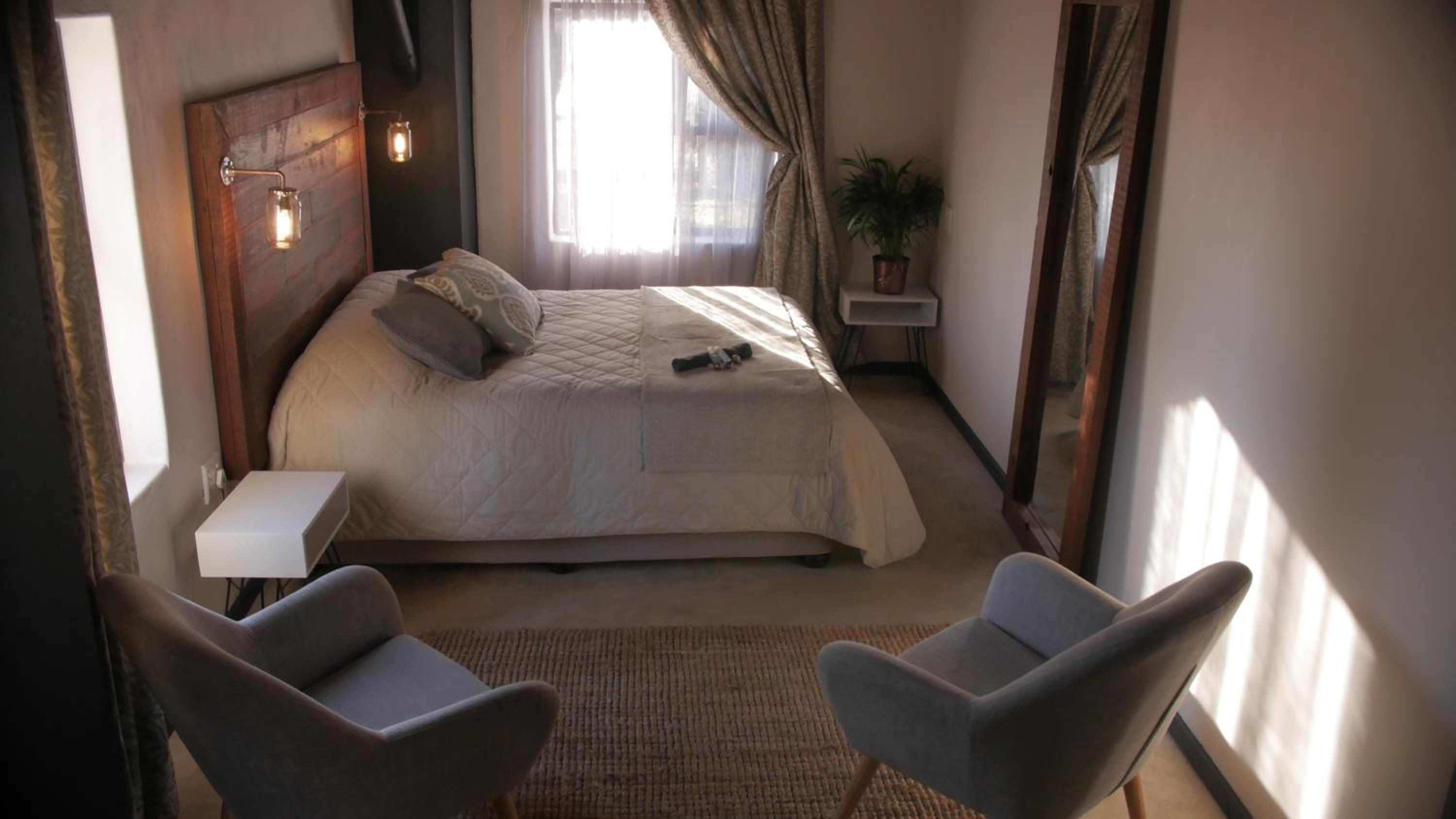 Deluxe Double Room - Photo 8
