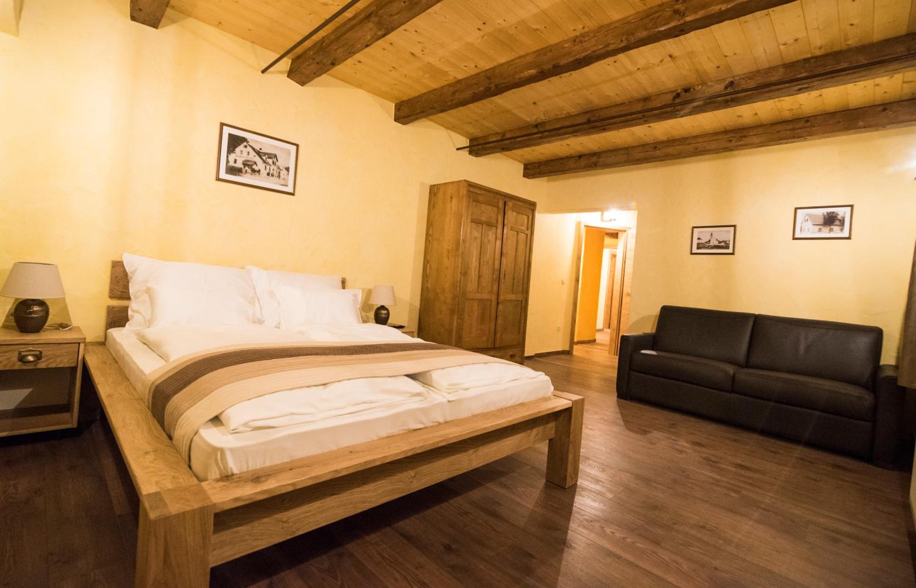 Double Room with Extra Bed - Photo 5