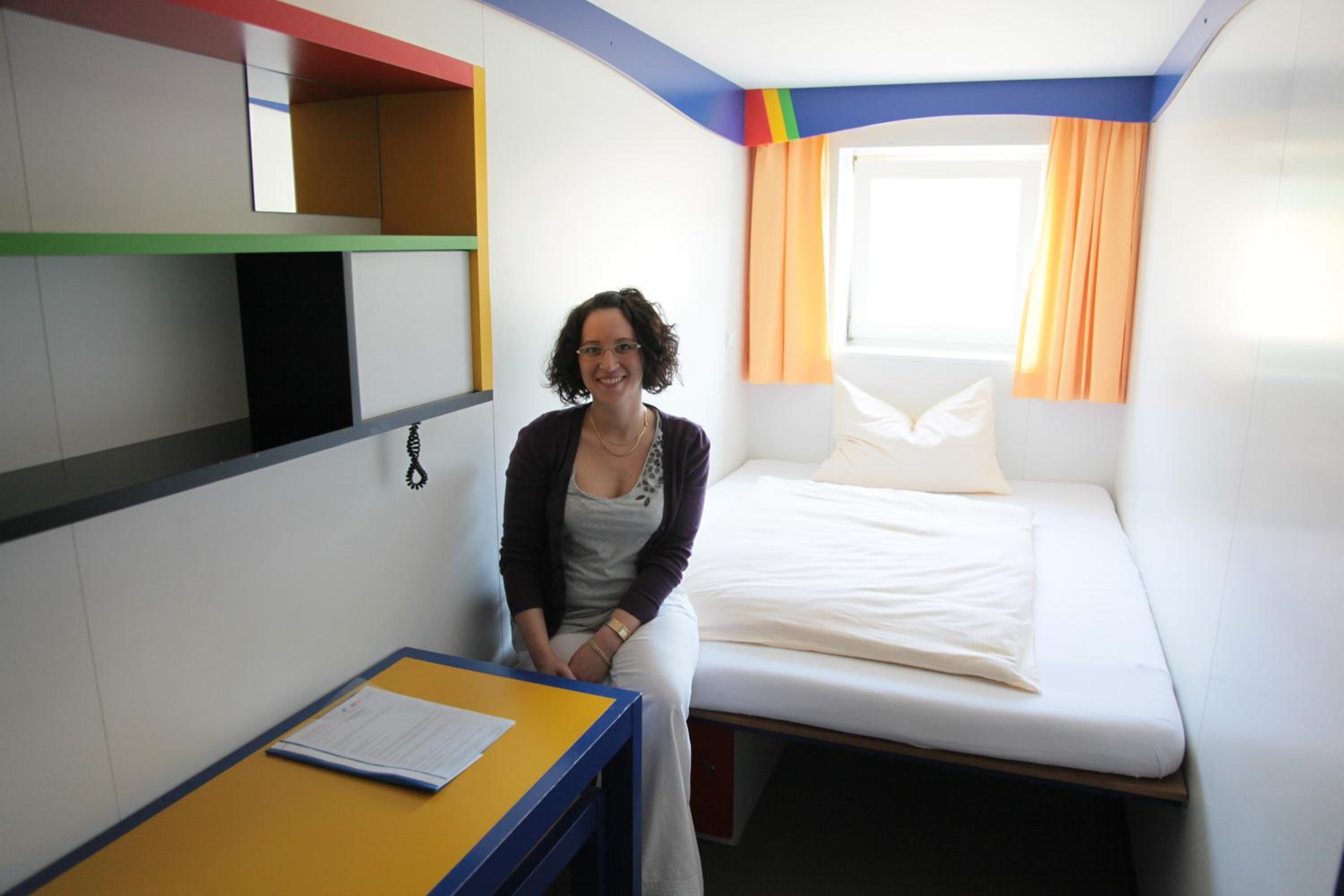 Single Room With Shared Shower And Toilet photo 1