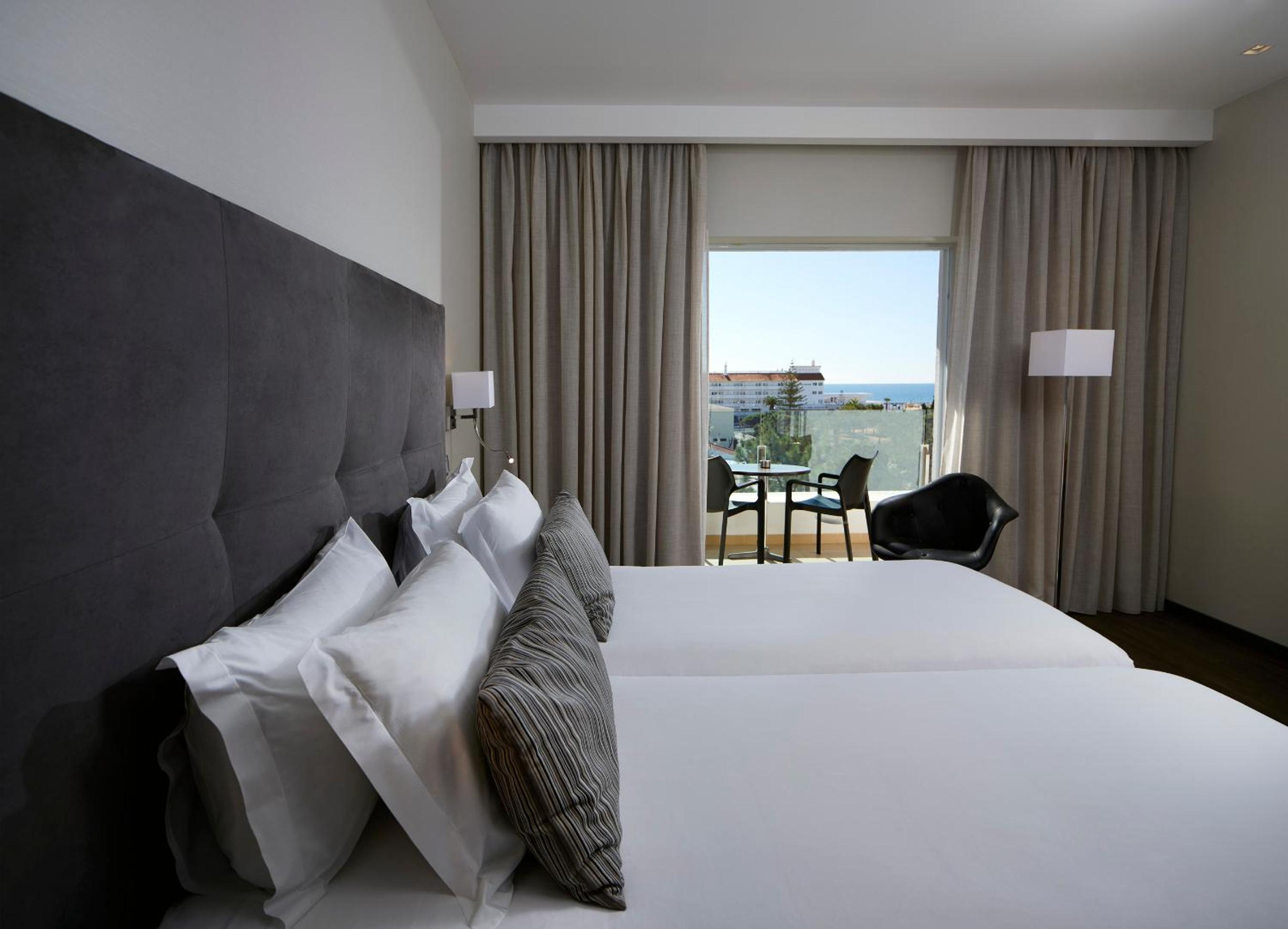 Junior Suite (2 Adults + 2 Children) - Photo 1