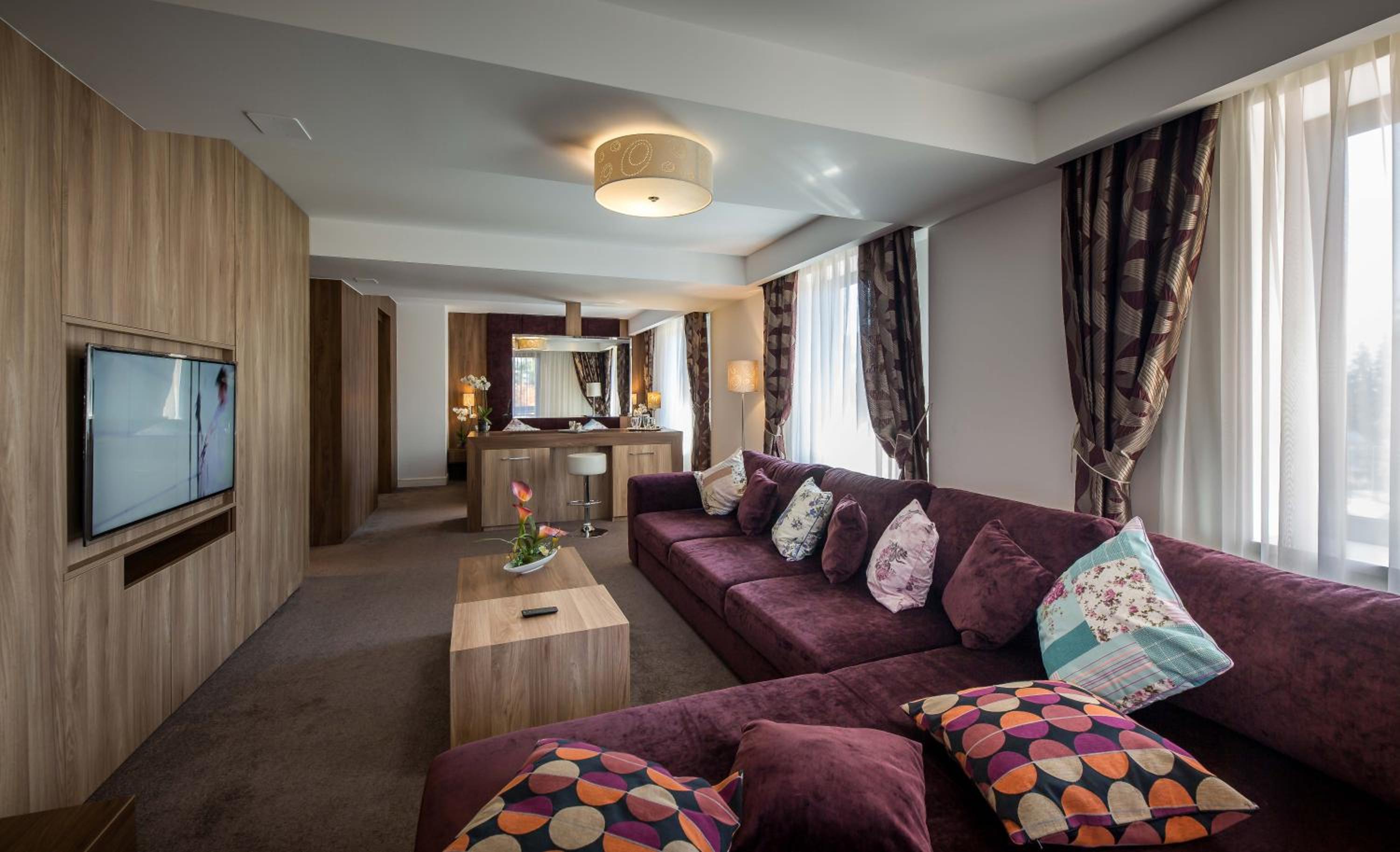 Deluxe Apartment with Fireplace and Balcony - Eden Principal photo 3