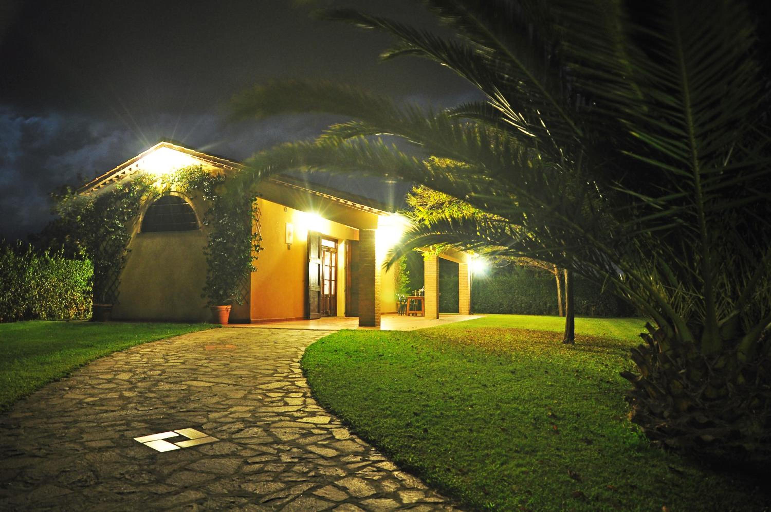 Two-Bedroom House photo 2