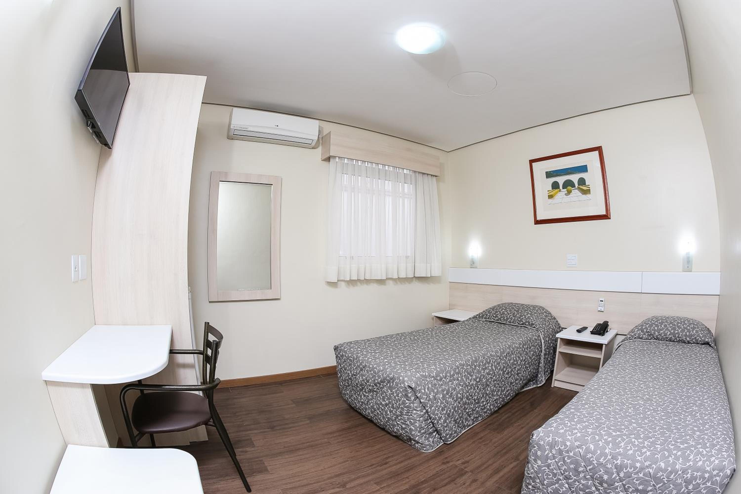 Standard Twin Room photo 1