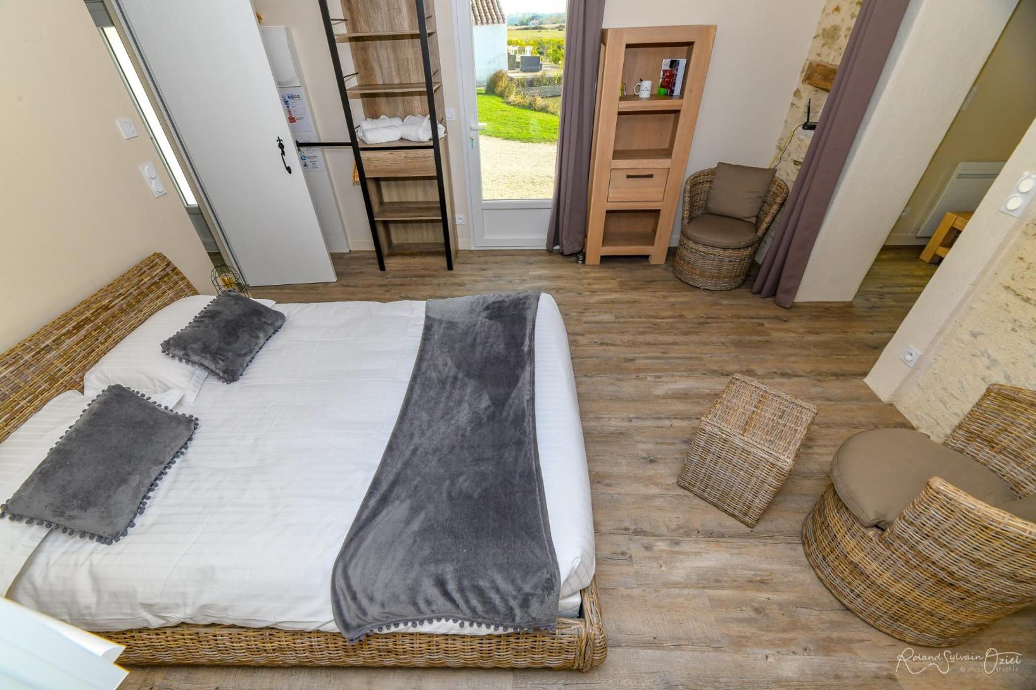 One-Bedroom House photo 2