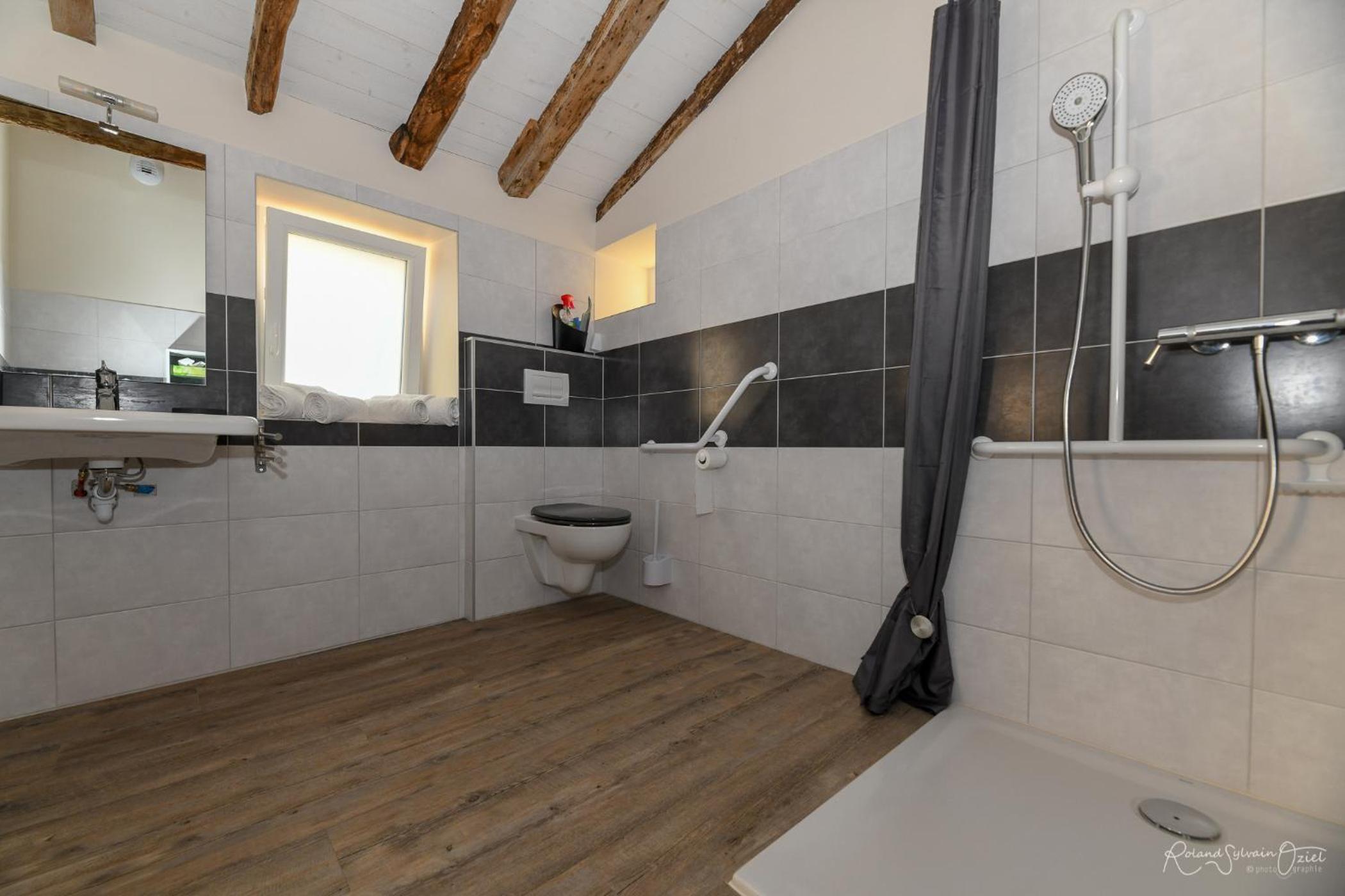 Two-Bedroom House photo 3