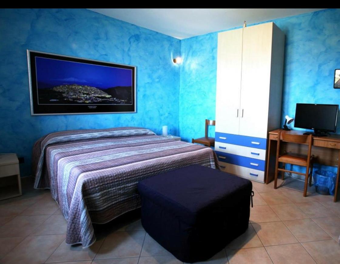 Triple Room - Photo 2