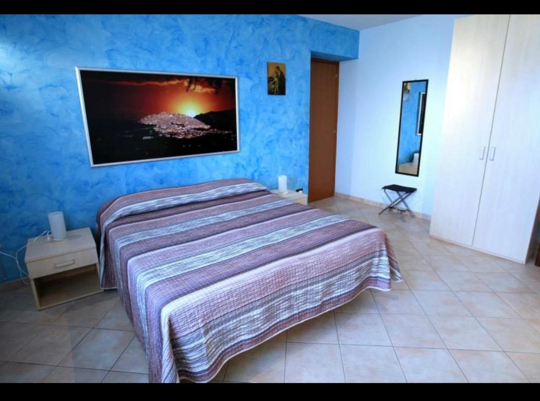 Triple Room - Photo 1
