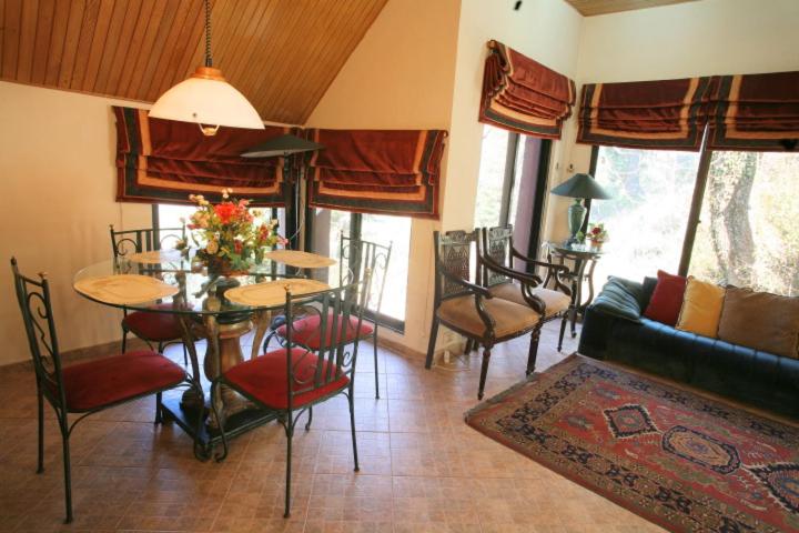 Queen Suite photo 3