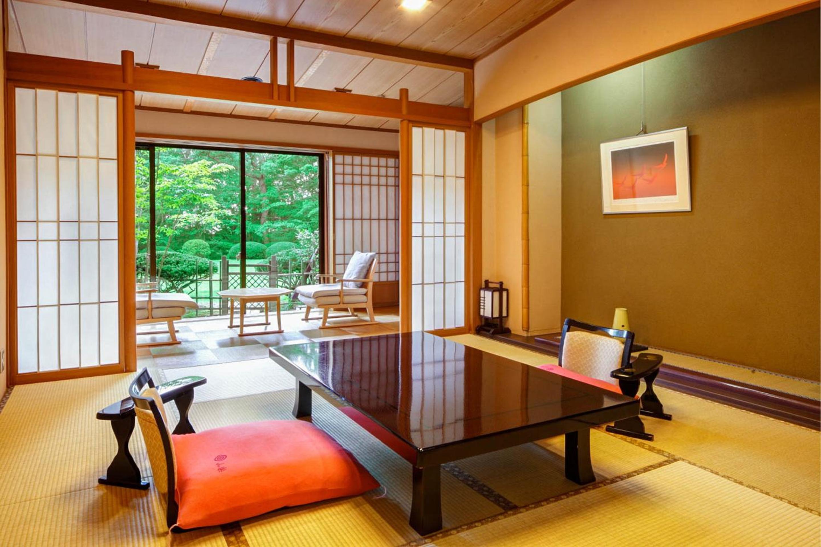 Deluxe Japanese-Style Room with Private Open-Air Bath photo 1