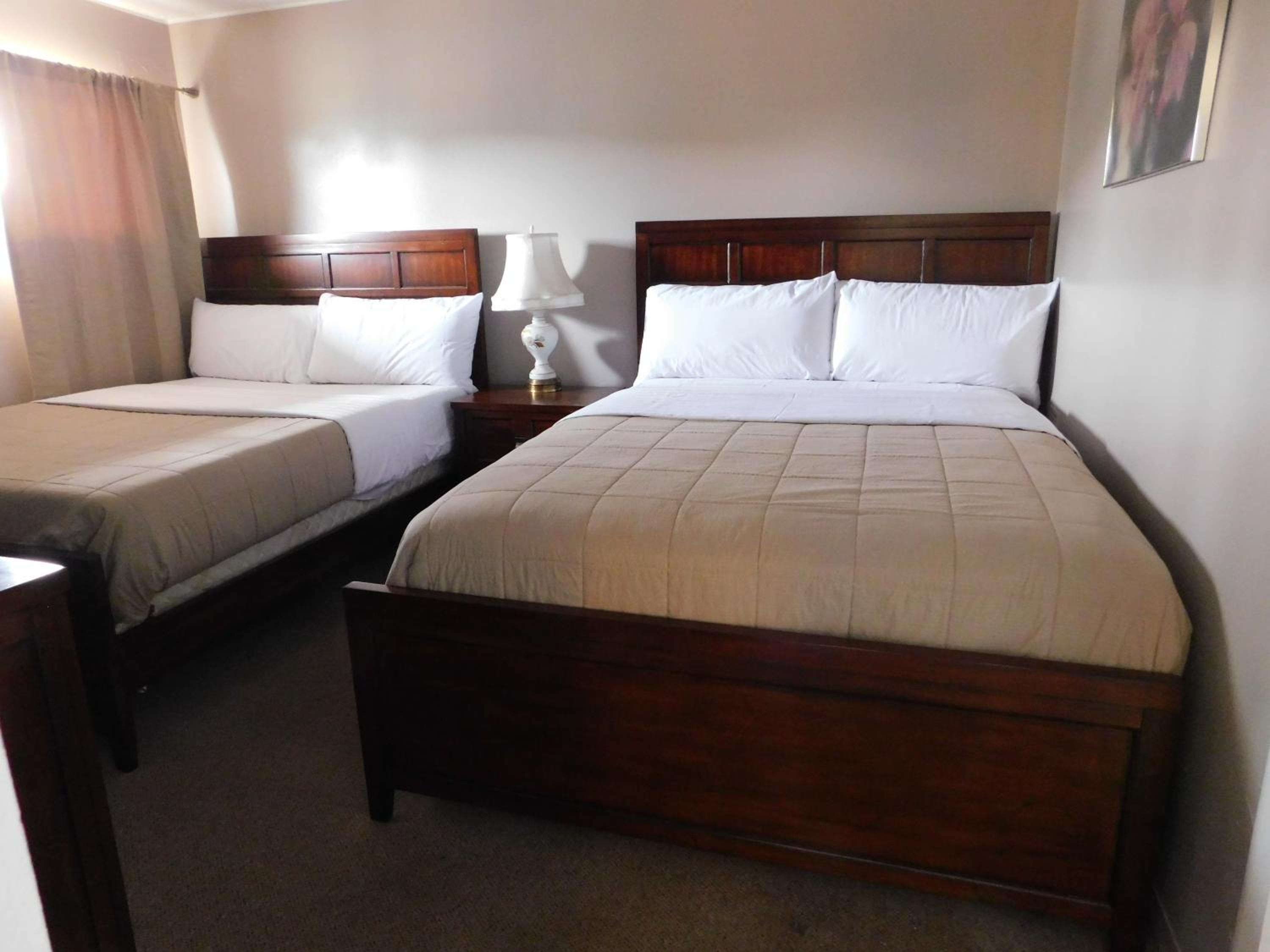 Queen Suite photo 1