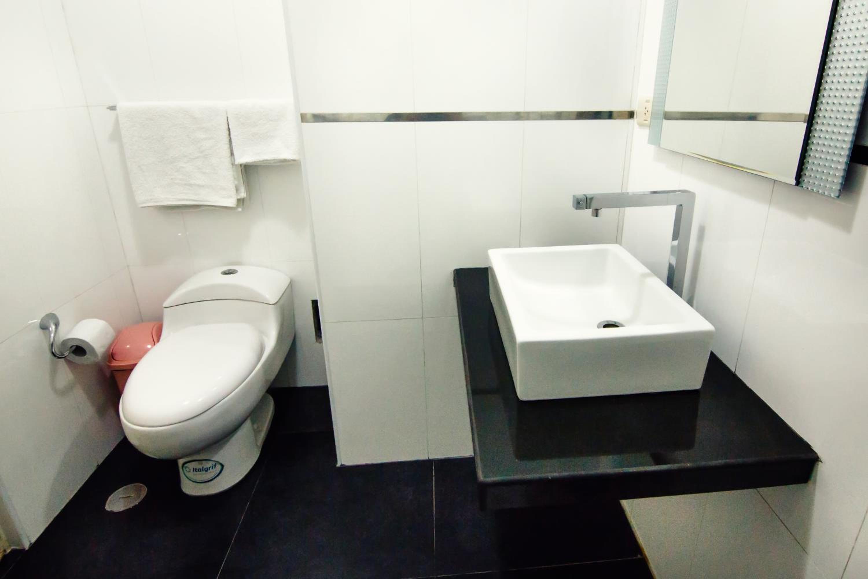 Single Room photo 3