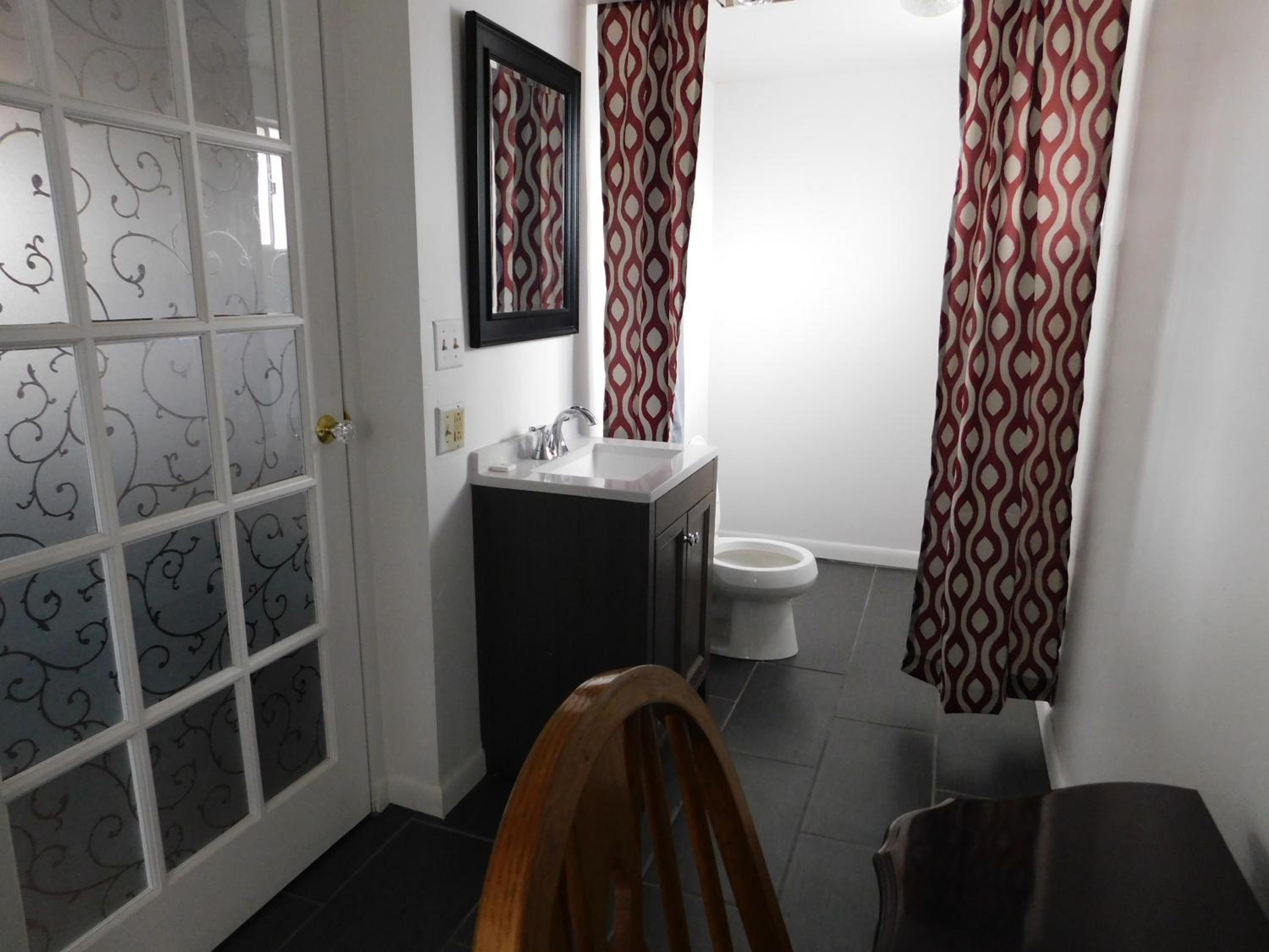 Queen Suite photo 3