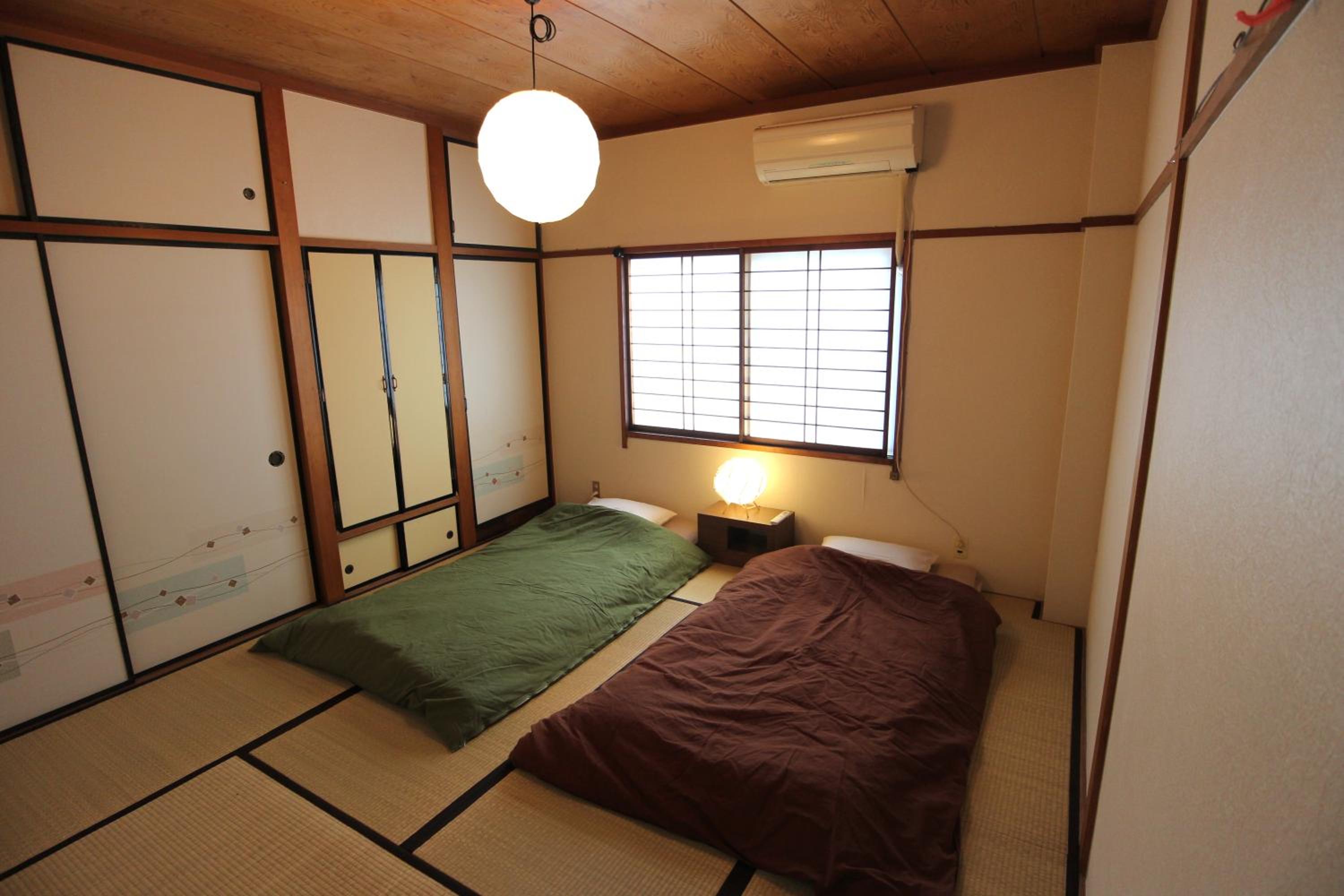 Family Room with Private Bathroom - Photo 12