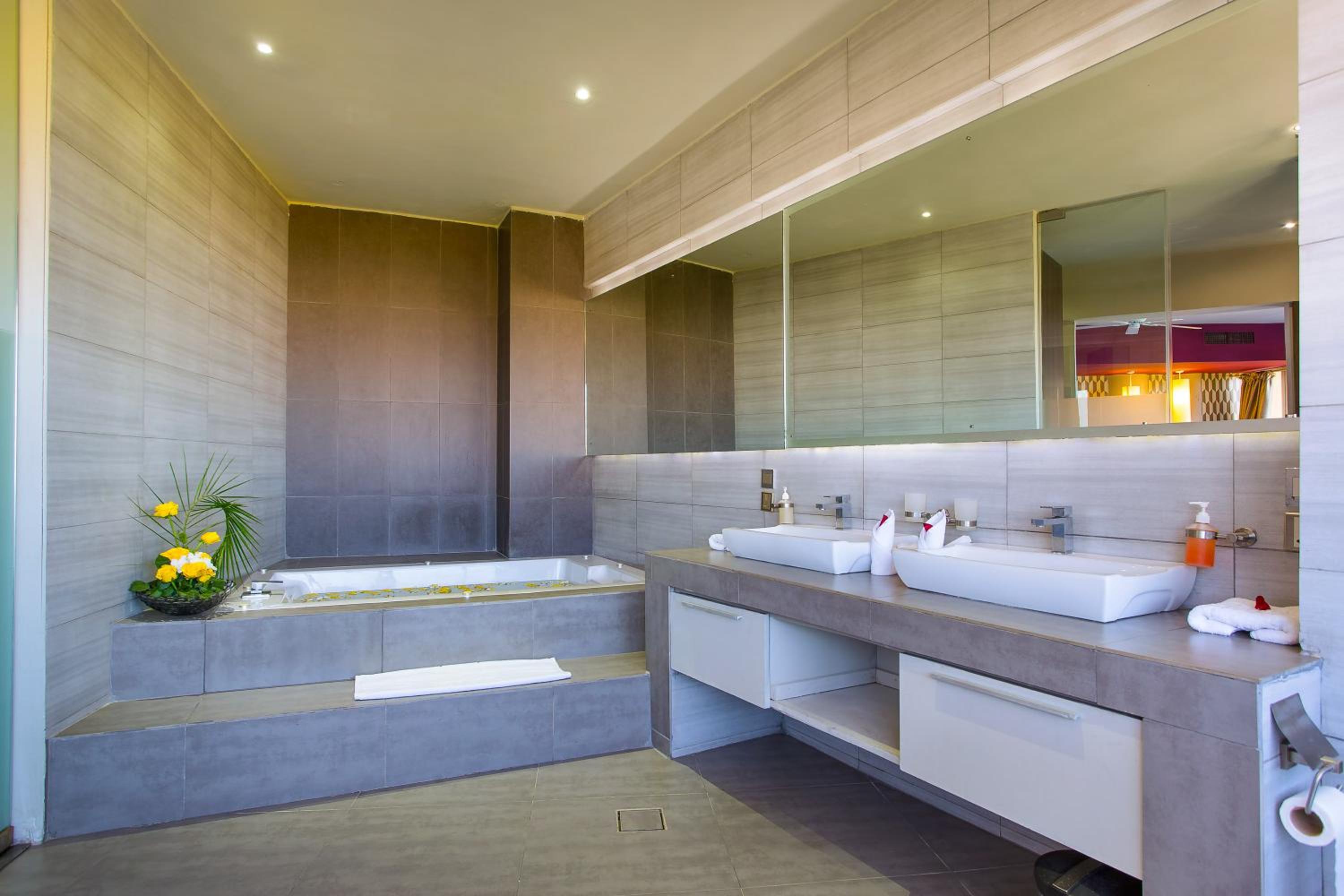Executive Suite photo 3
