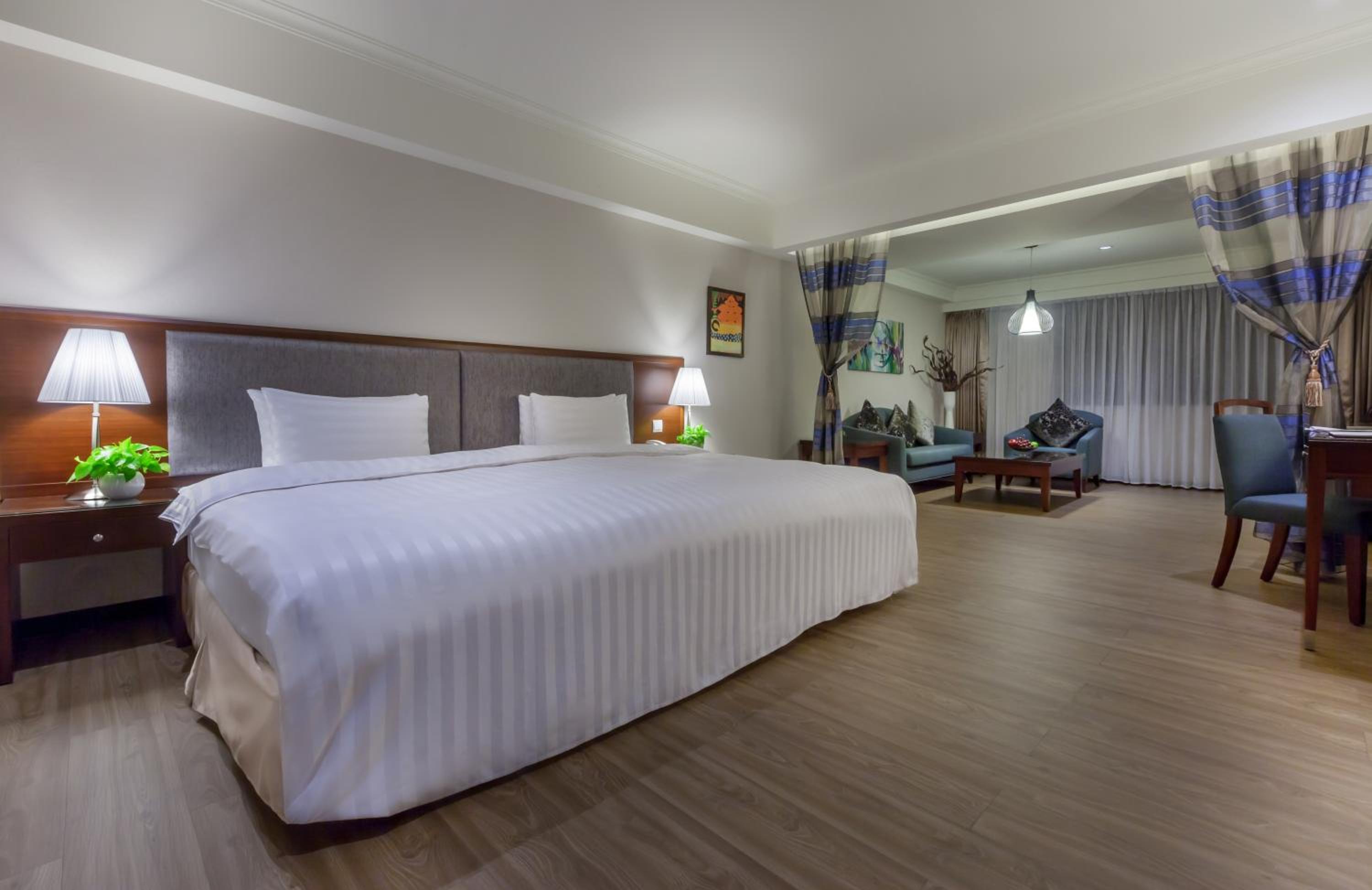 Superior Suite
