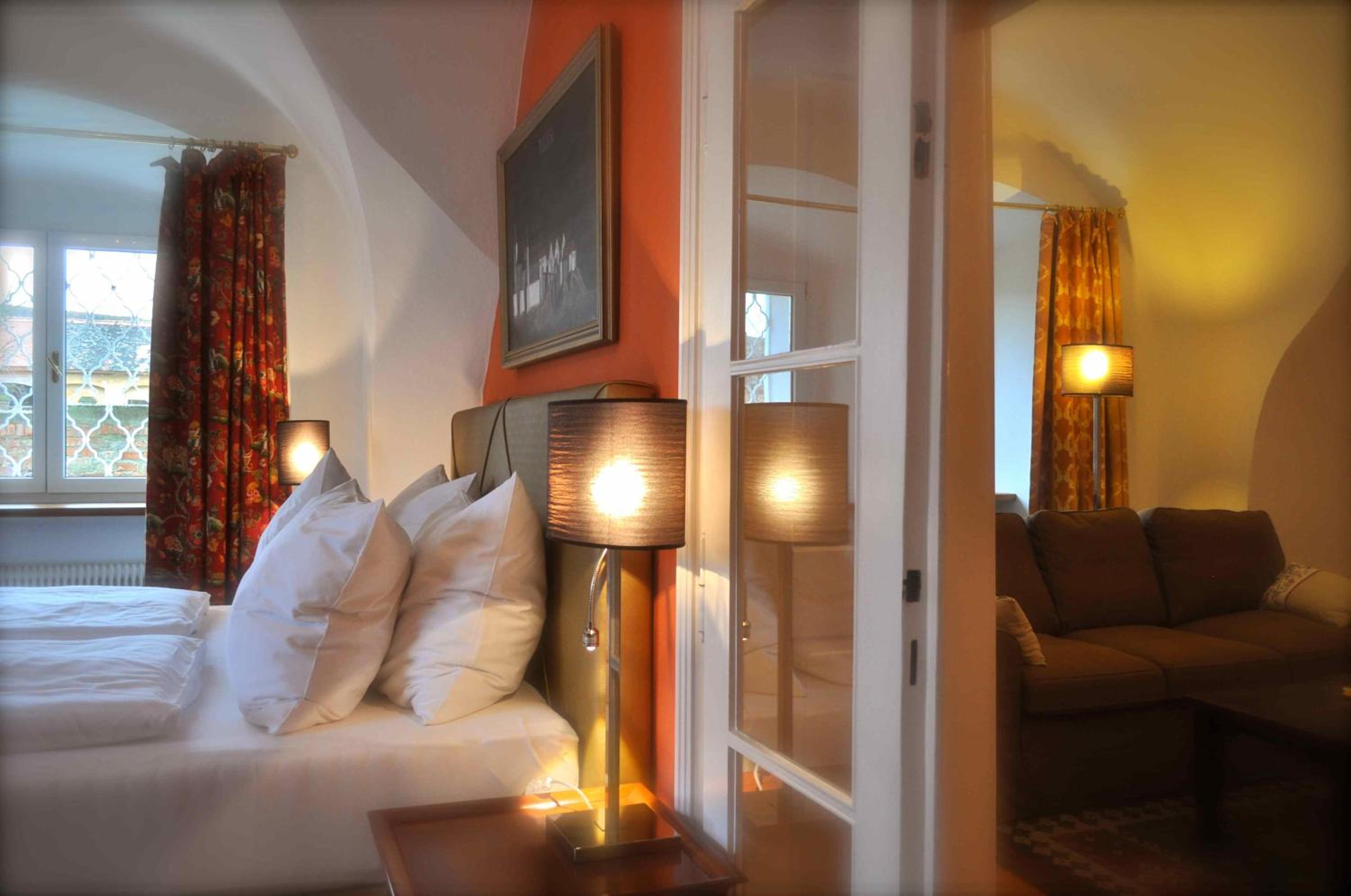 Luxury Suite photo 2