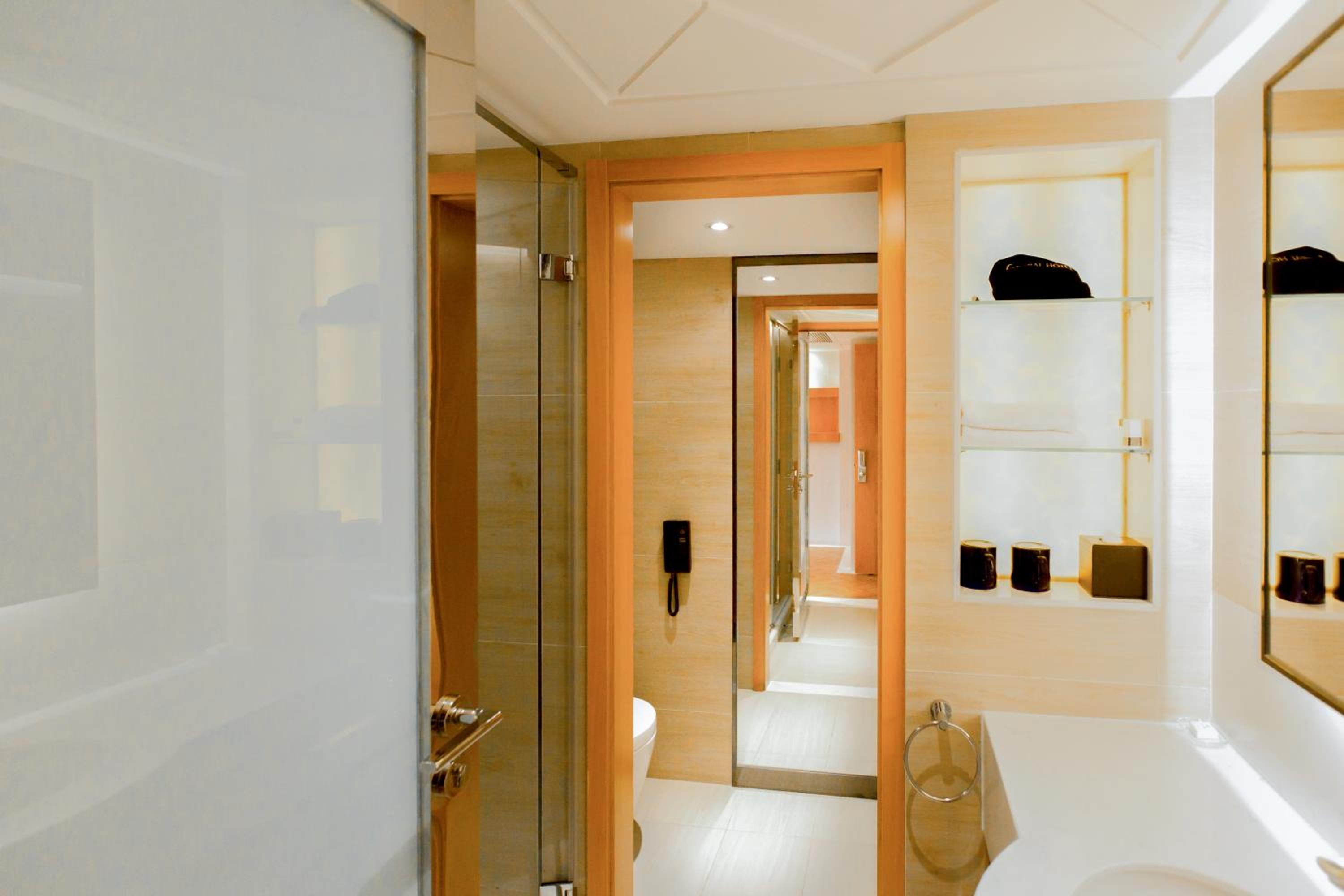 Budget Twin Room - Photo 4