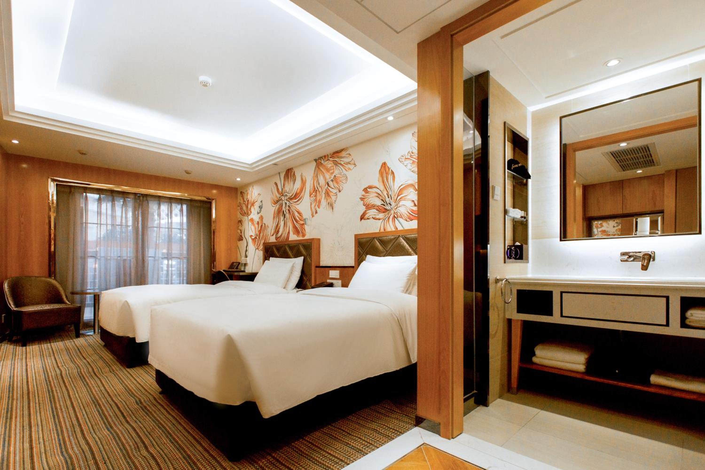 Budget Twin Room - Photo 5