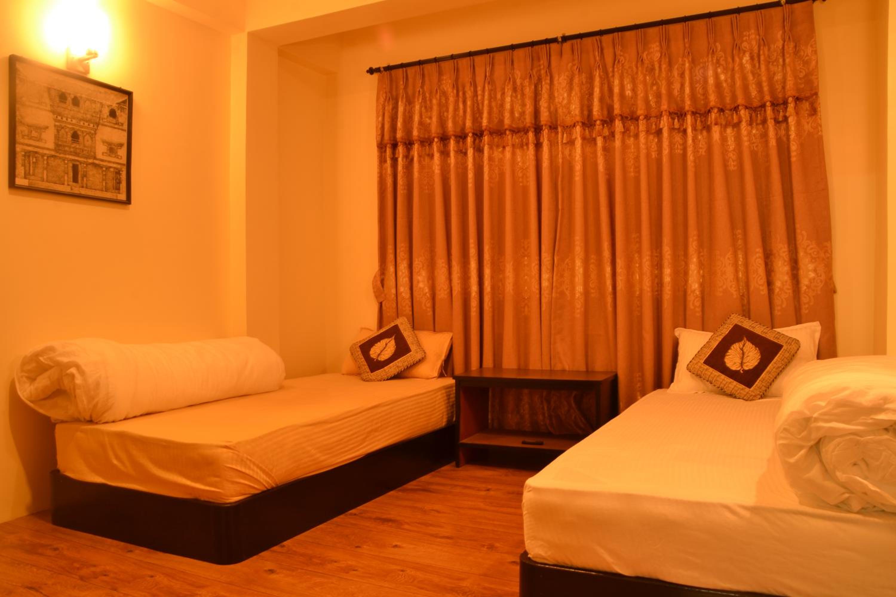 Standard Twin Room with Garden View