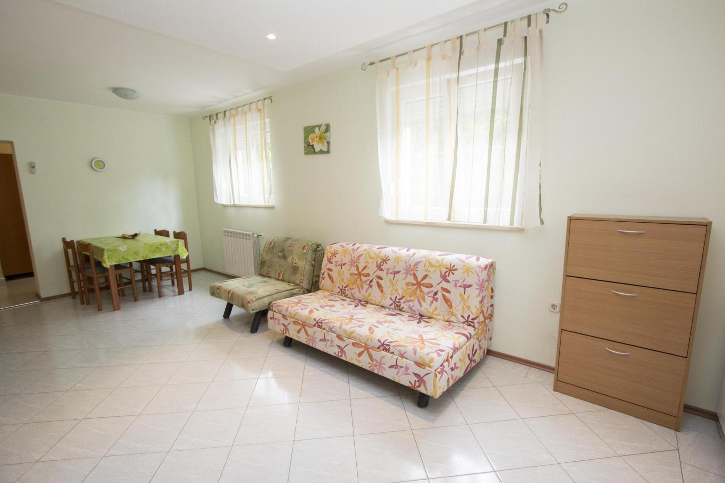 Apartment with Terrace photo 3