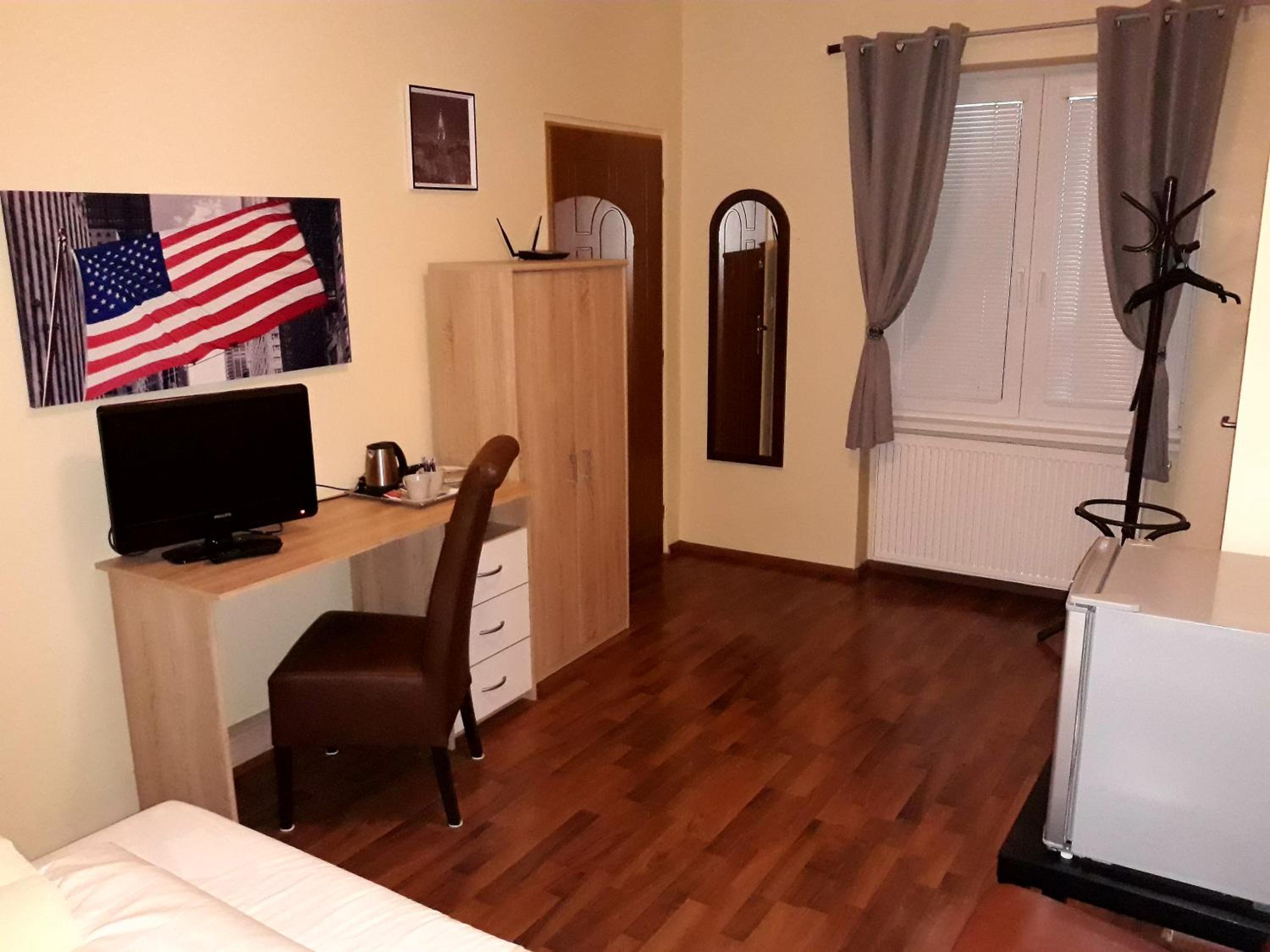 Small Twin Room photo 3
