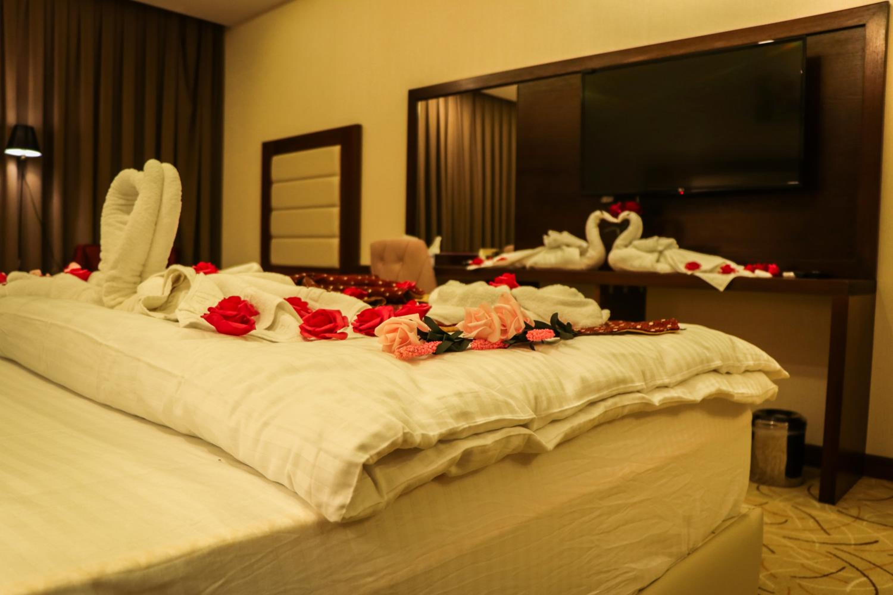 Deluxe Double Room With Two Double Beds photo 2