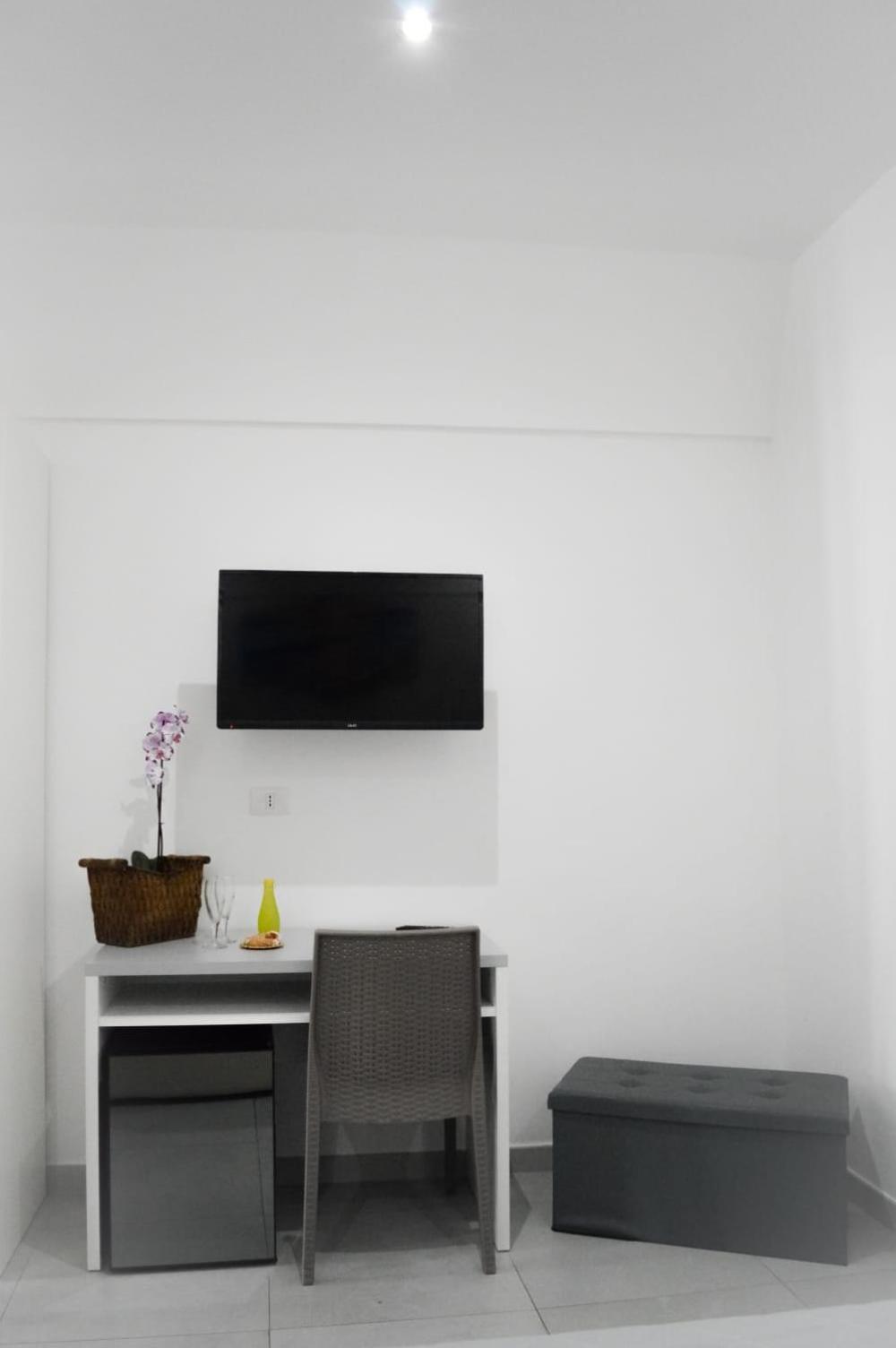 Standard Double Room photo 3