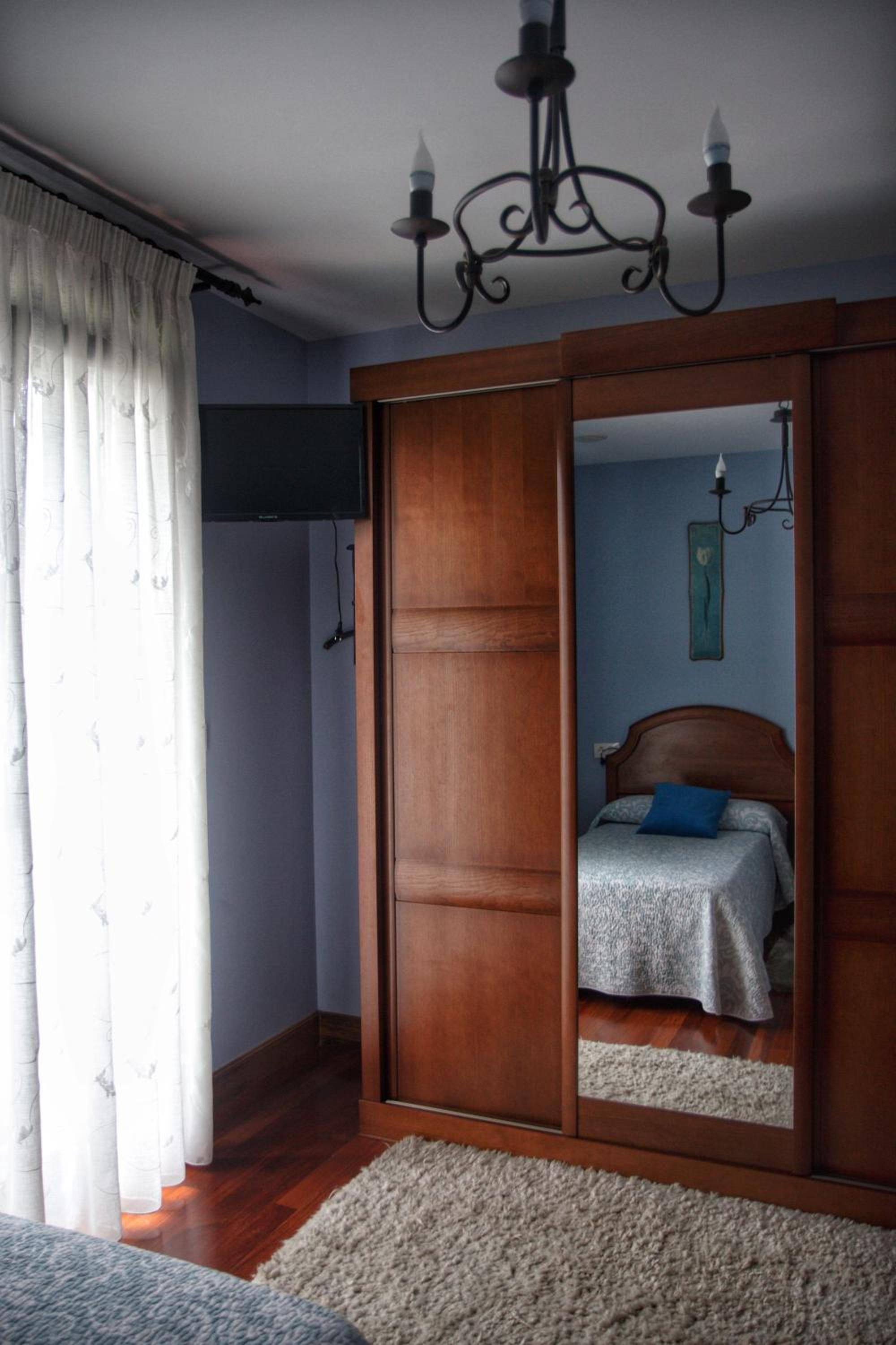 Habitación Doble con Baño Compartido