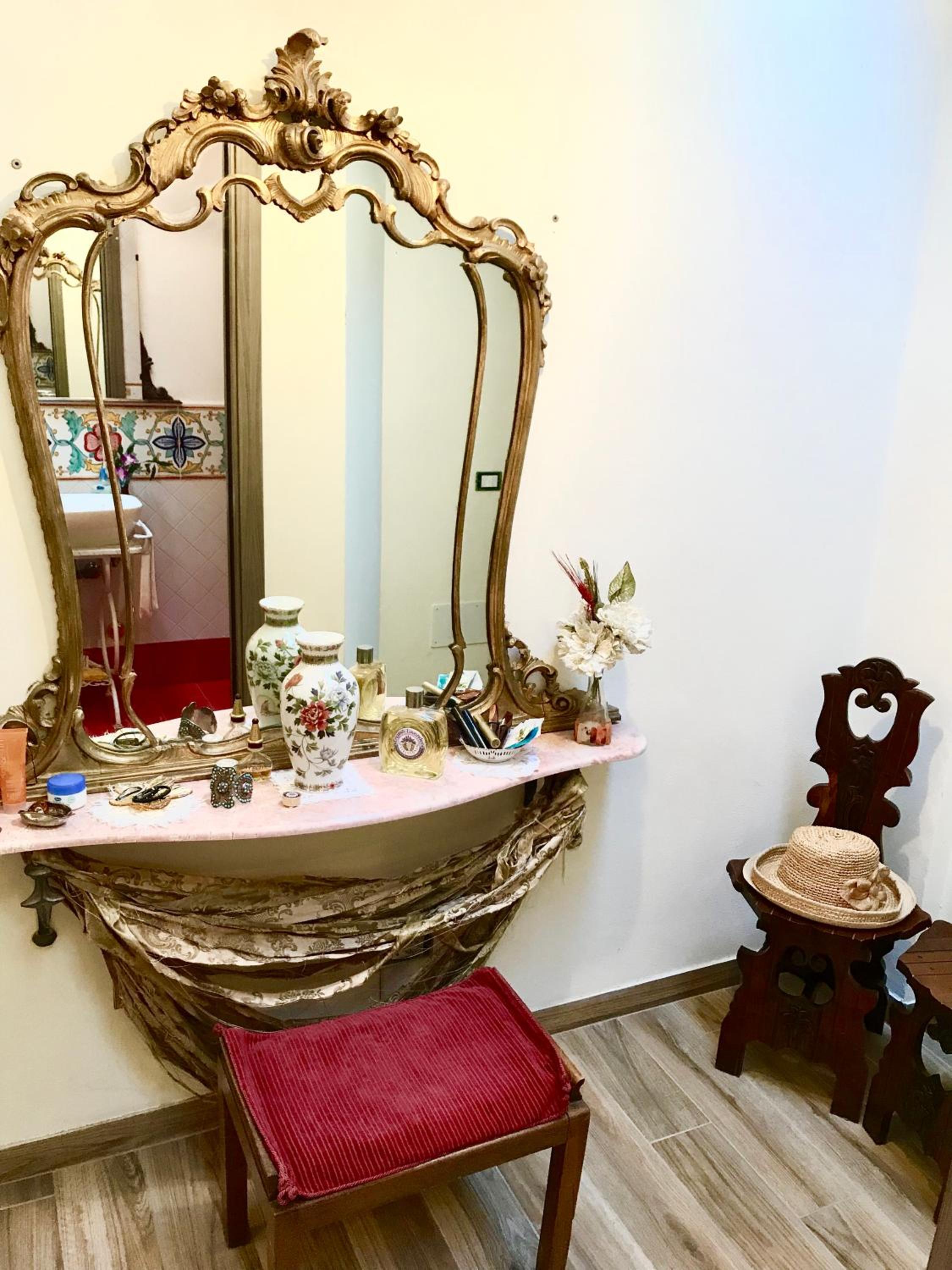 Double Room with Private External Bathroom photo 3