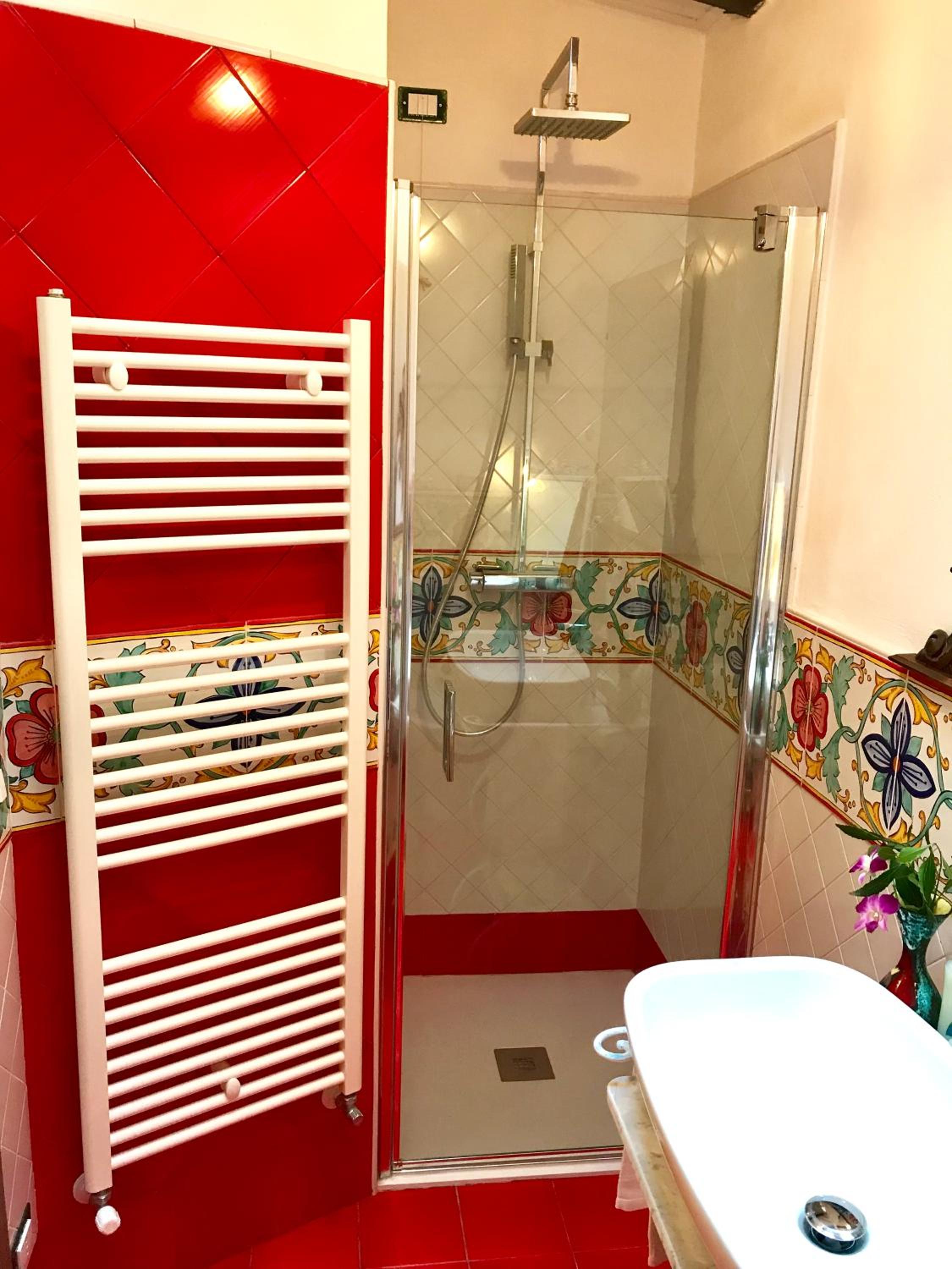 Deluxe Double Room with Balcony photo 3