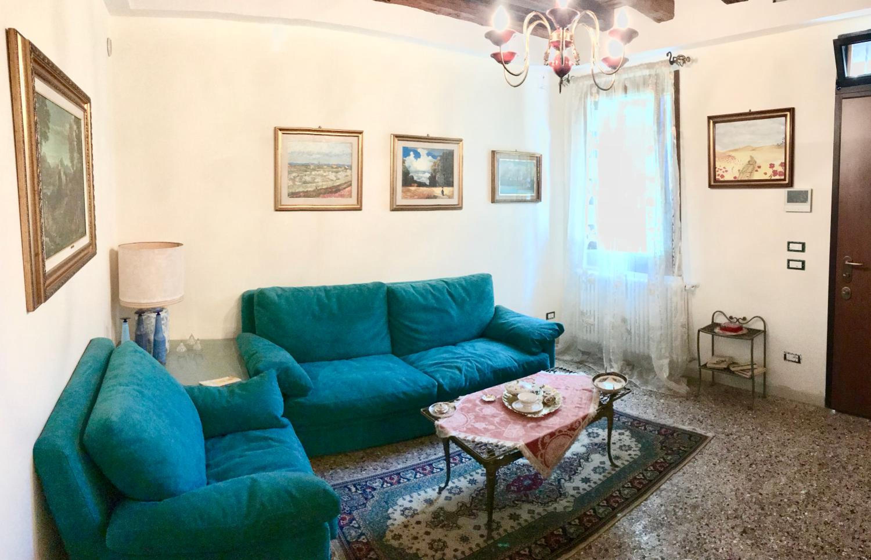 Deluxe Double Room with Balcony photo 2
