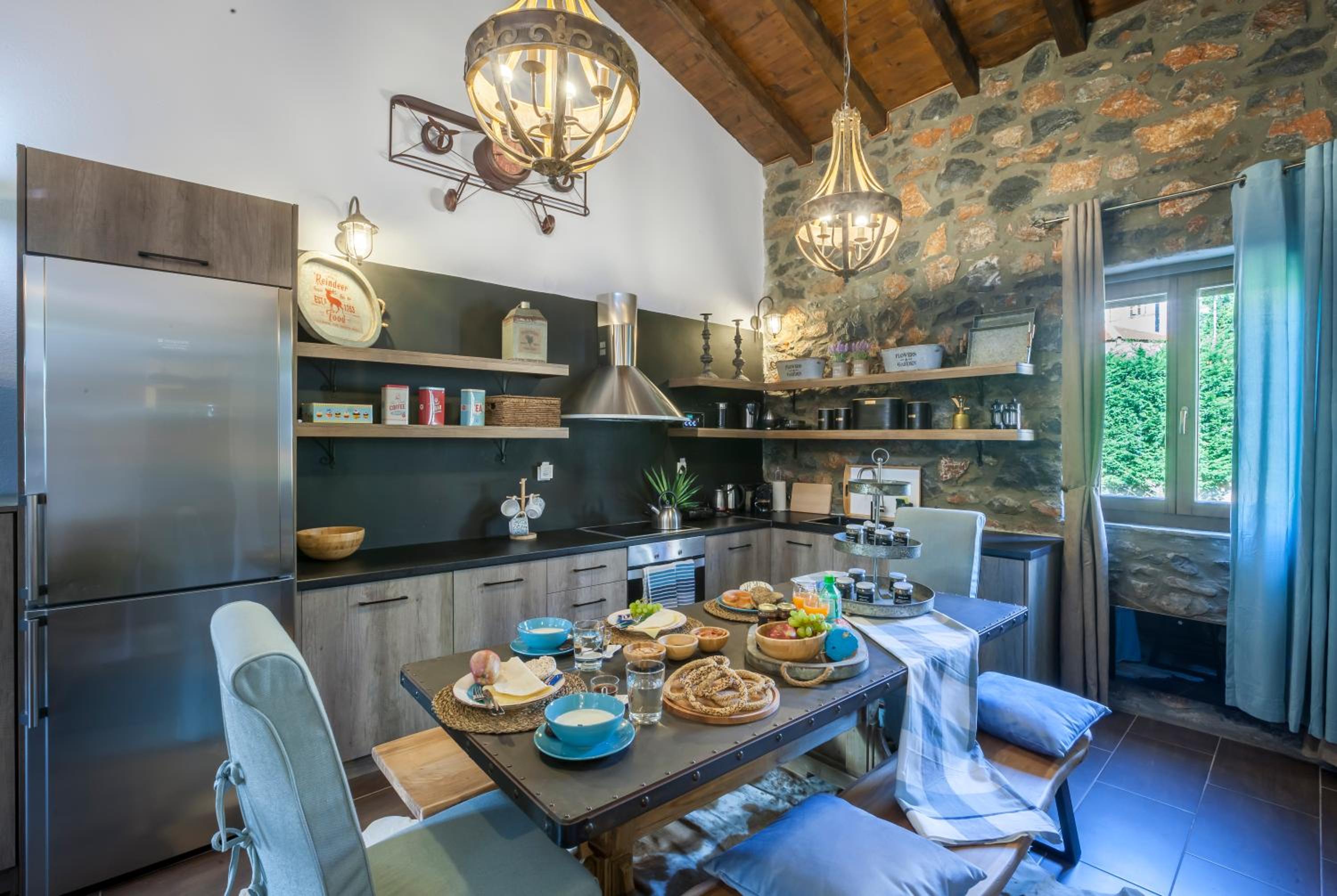 Three-Bedroom Chalet photo 3