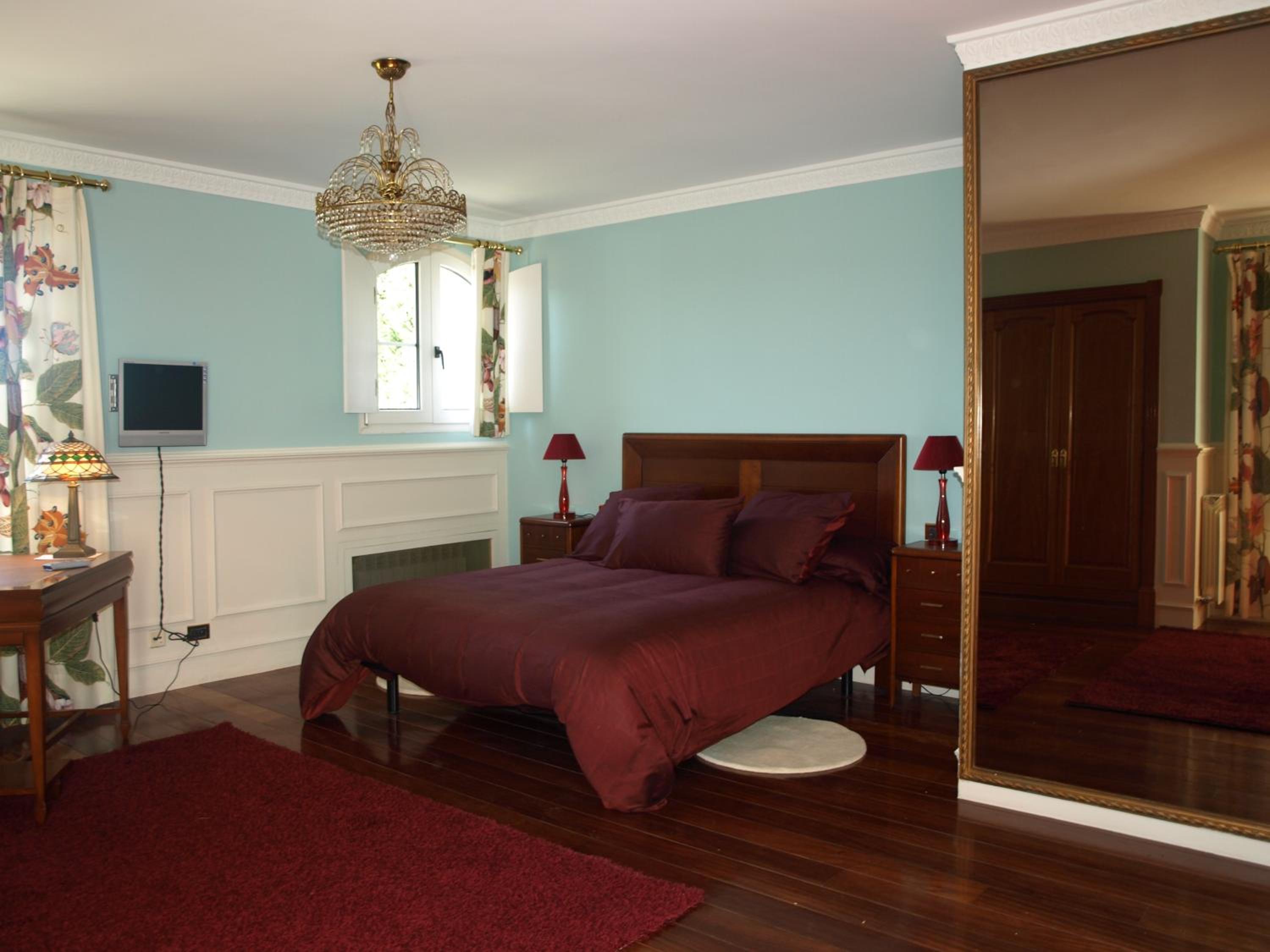 Suite with Balcony - Photo 1
