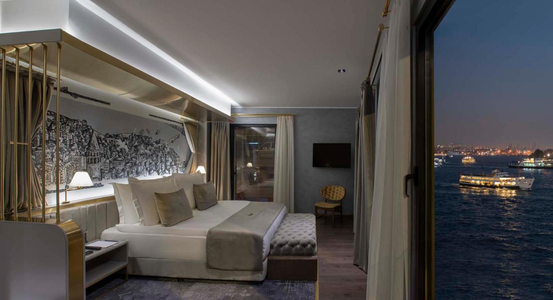 Corner Suite Room with Sea View photo 2