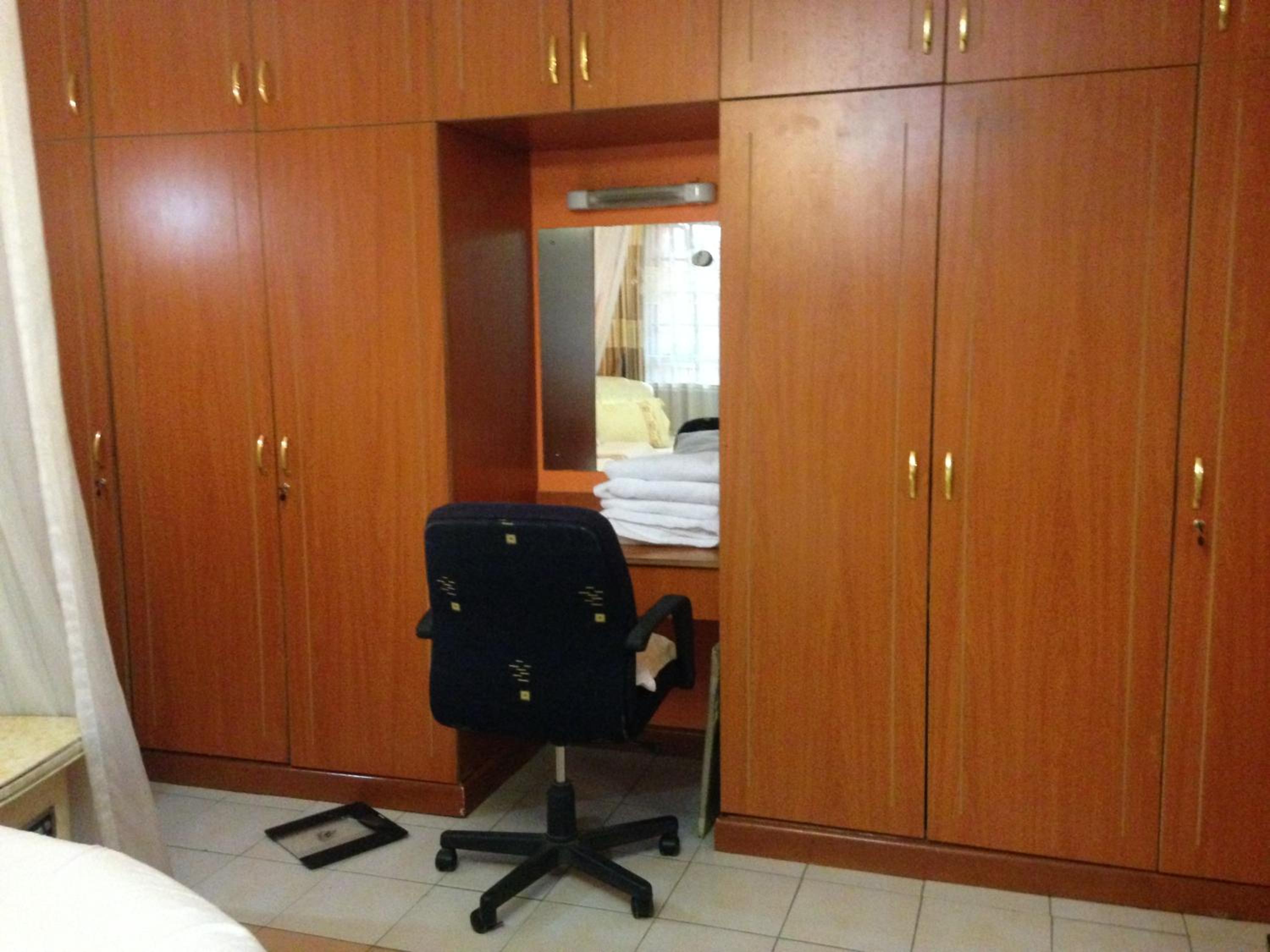 King Suite with Balcony photo 2