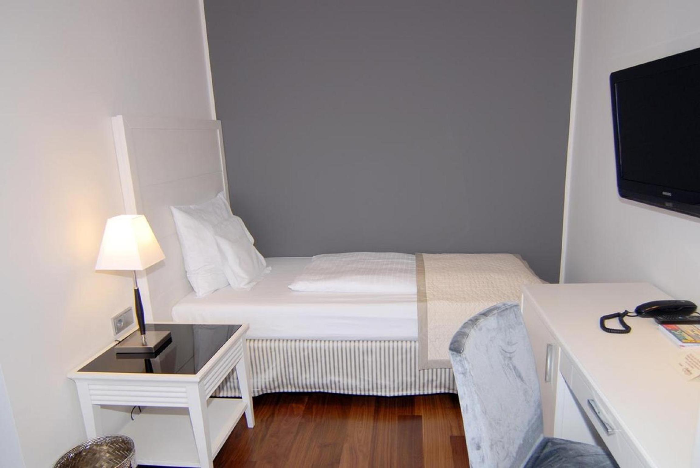 Single Room with Balcony