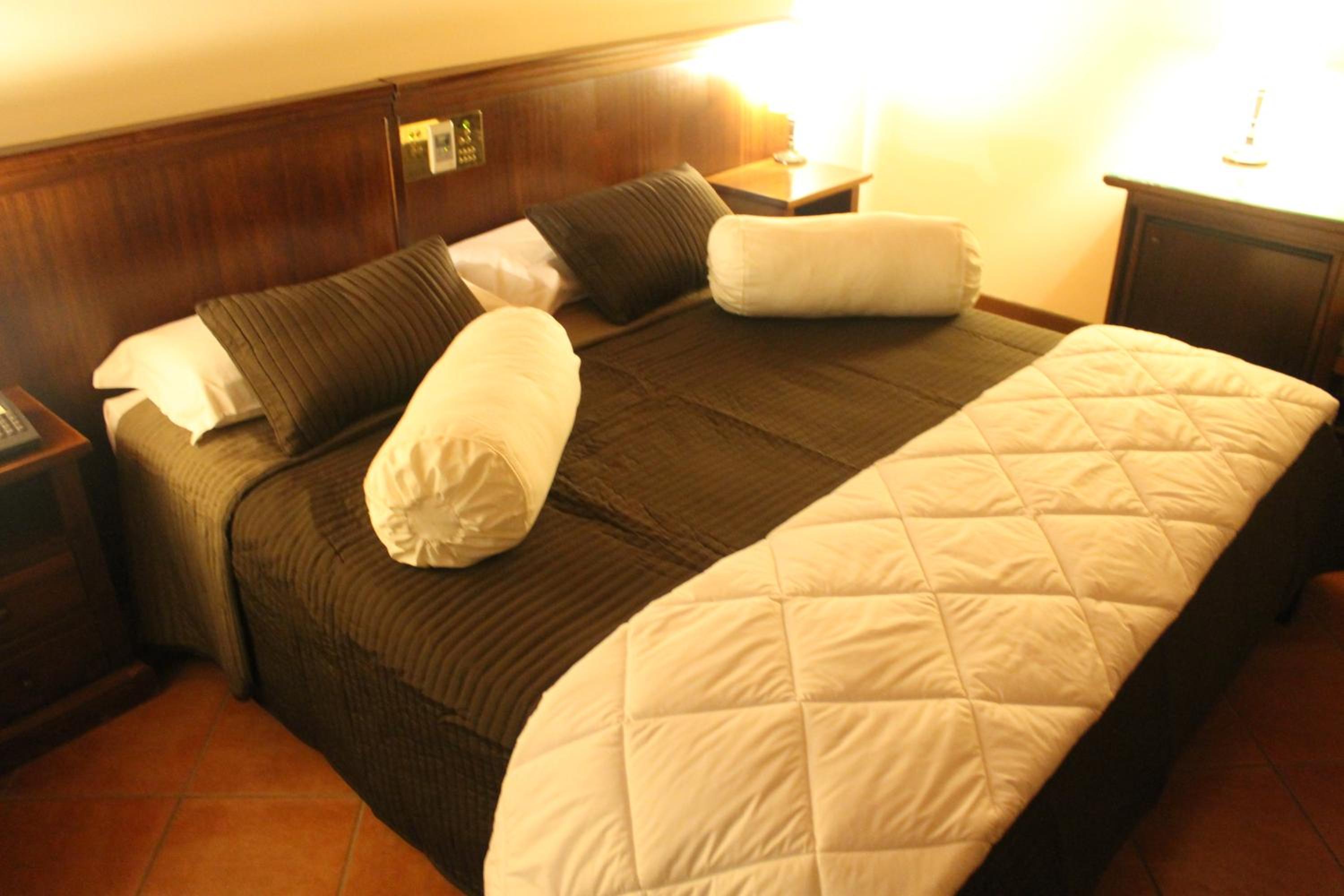 Double or Twin Room photo 3