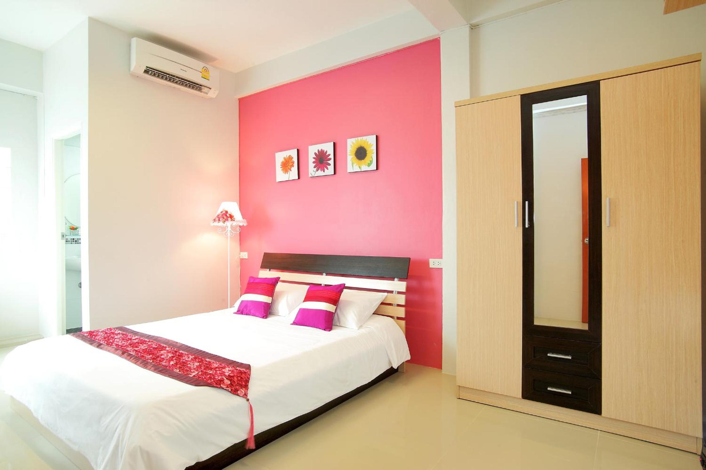 Standard Double or Twin Room photo 3