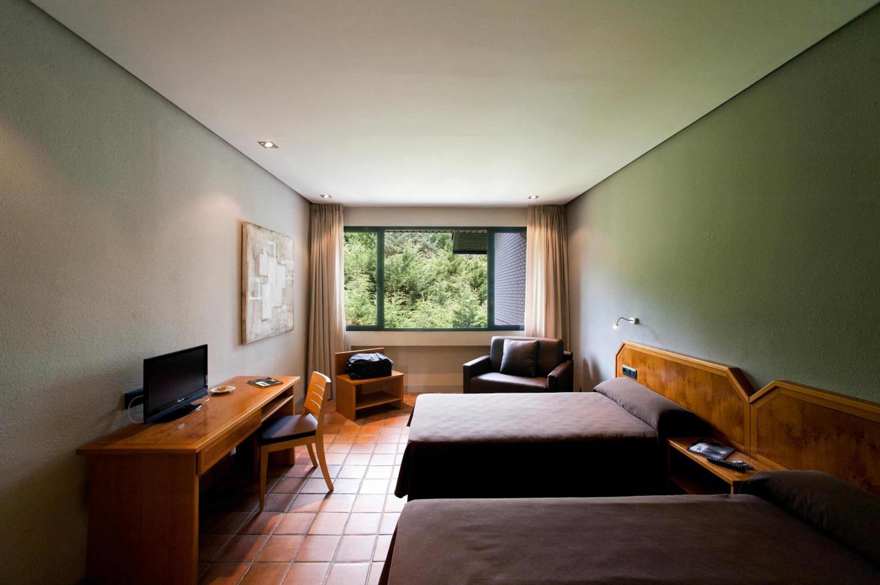 Double Room with Extra Bed photo 3