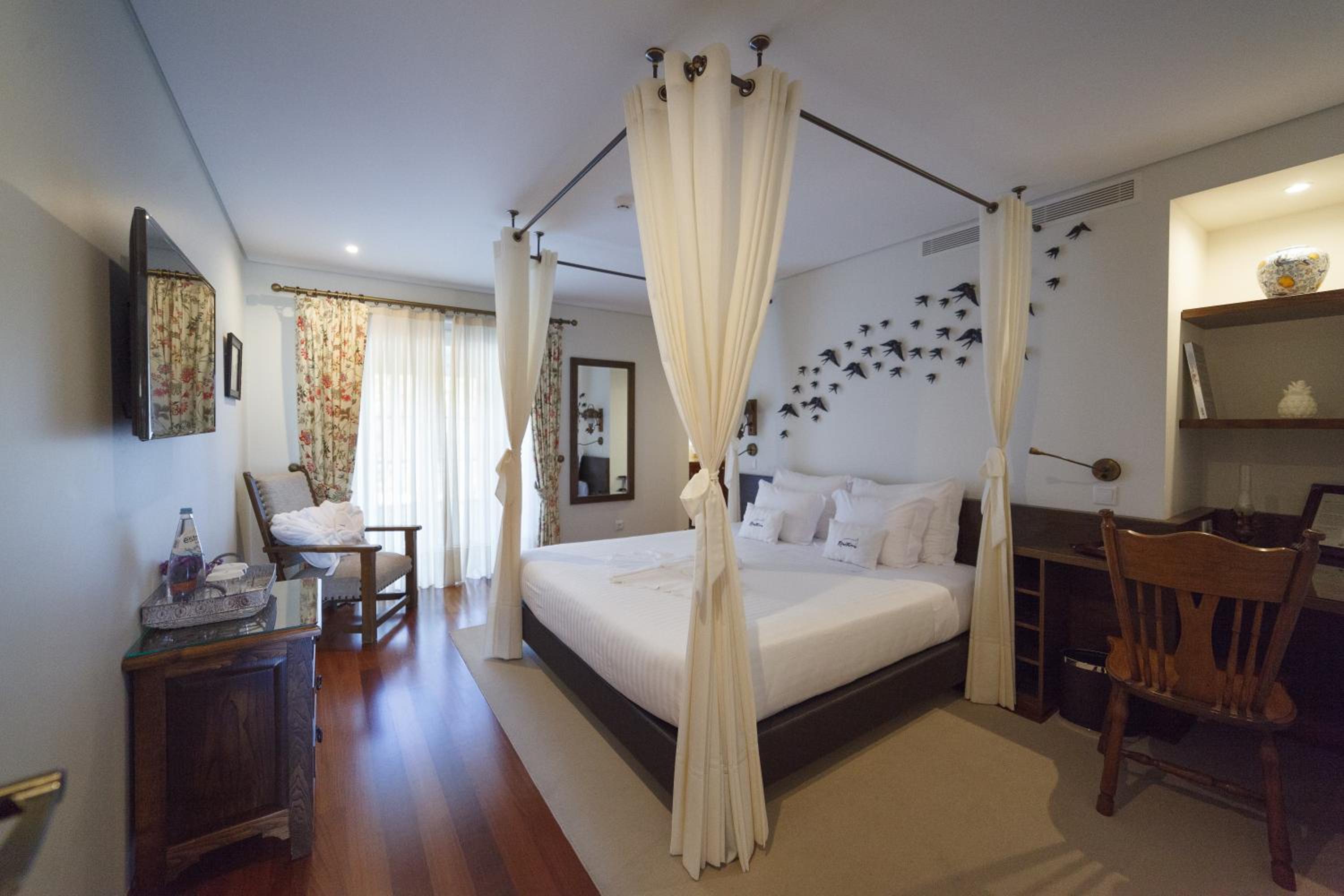Double Room with Mountain View
