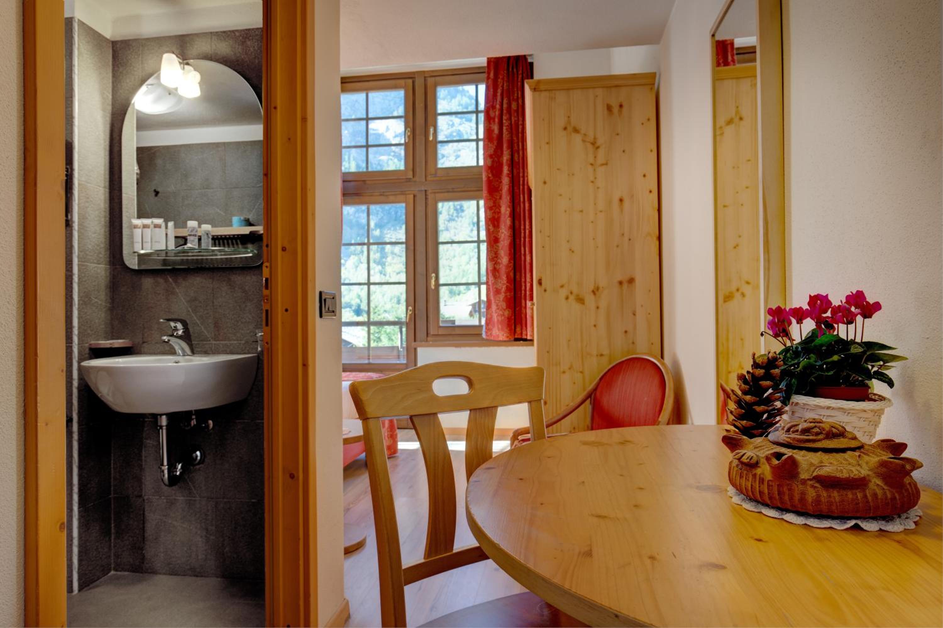 Superior Double Room with SPA Access - Photo 7