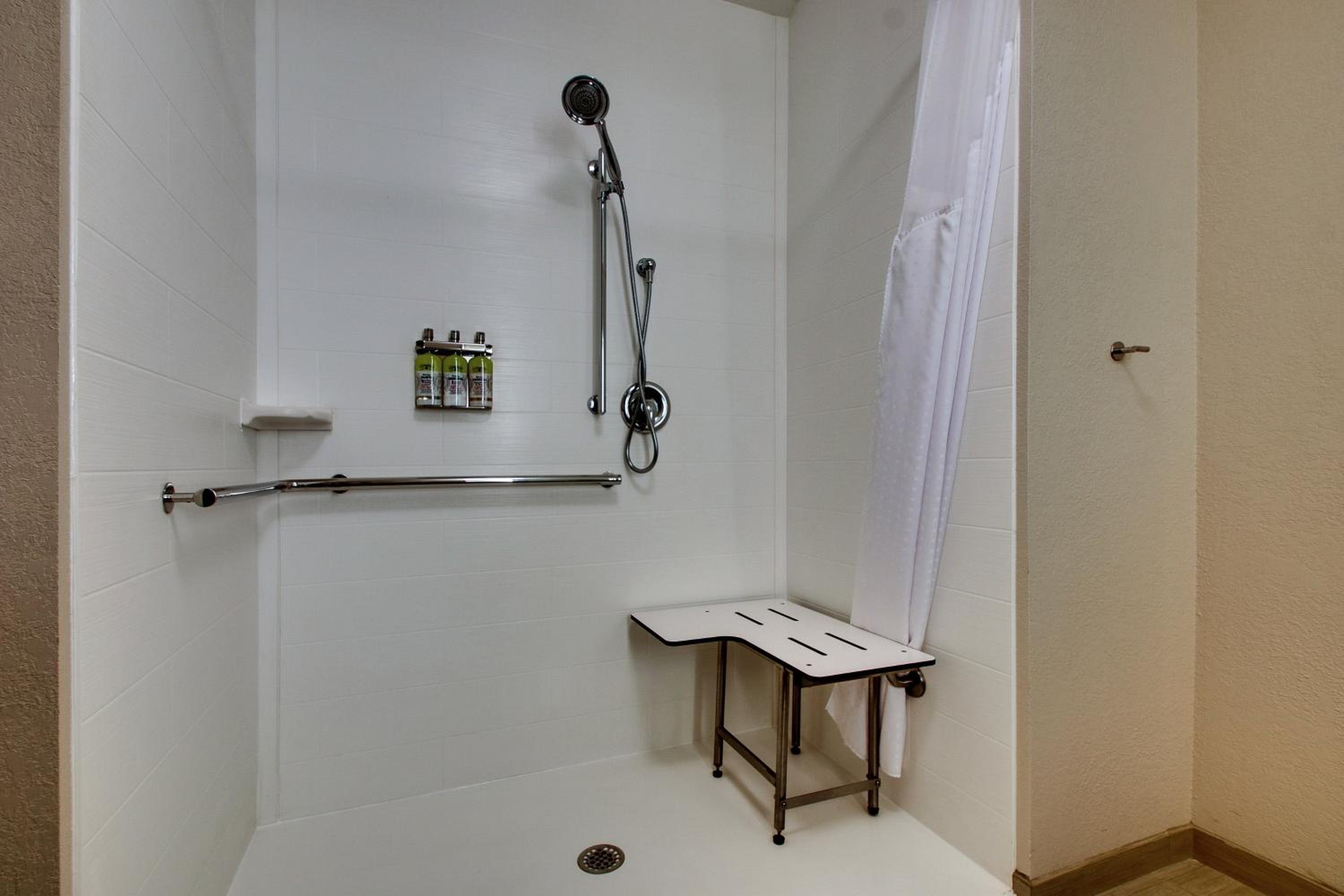 Standard King Room with Roll-in Shower - Mobility Accessible