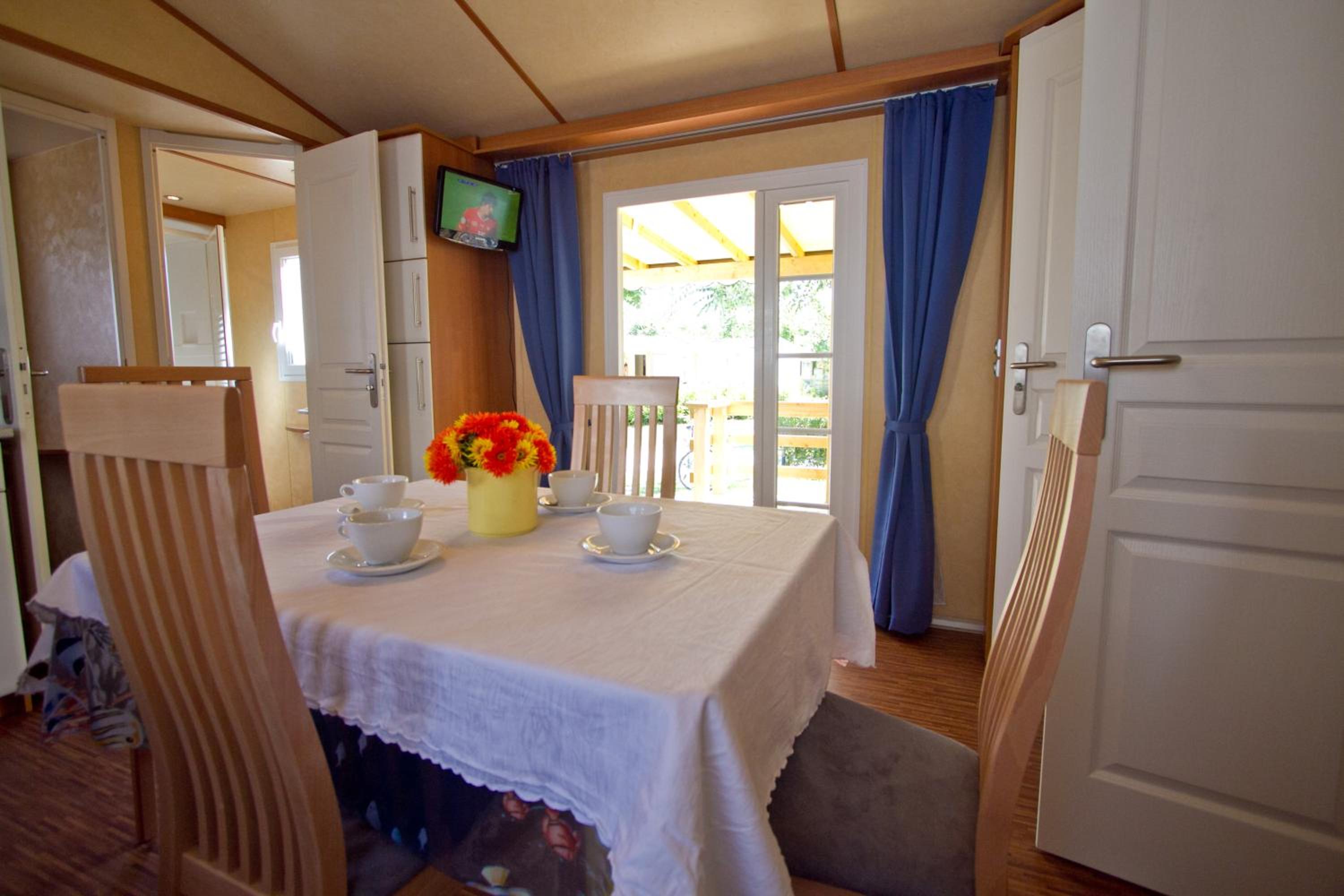Three-Bedroom Chalet photo 2