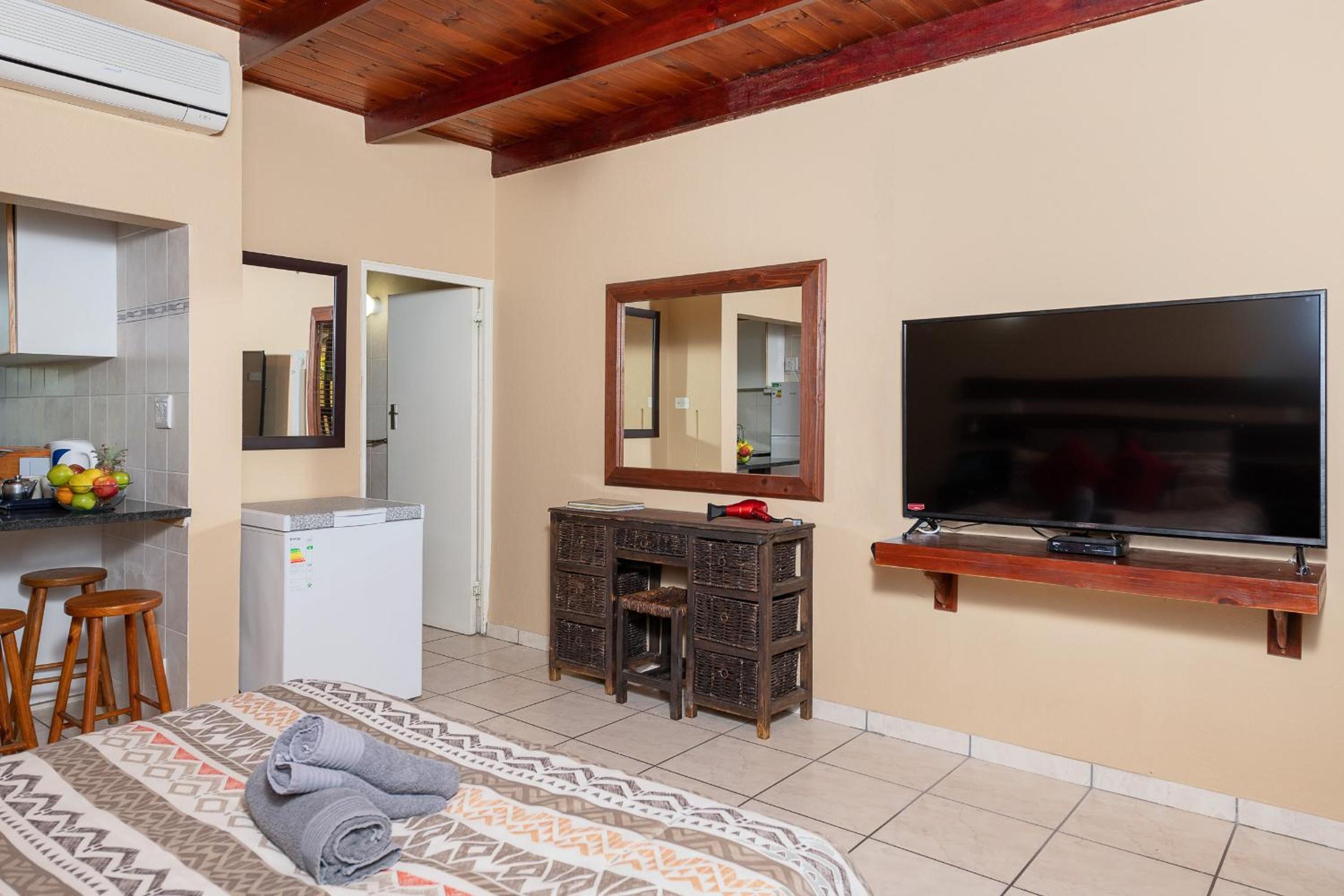 Apartment - Photo 4