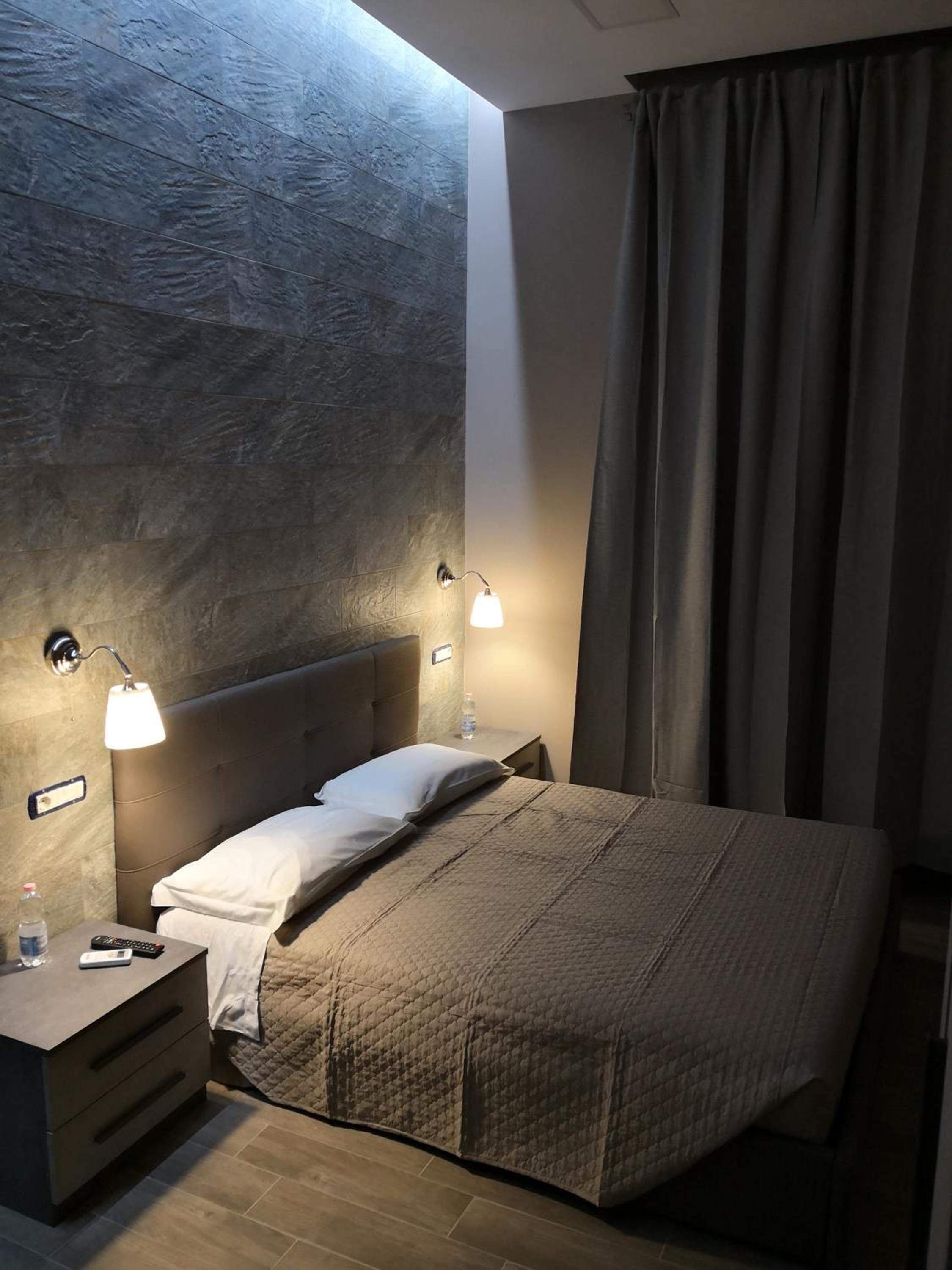 Double Room with Private Bathroom photo 2