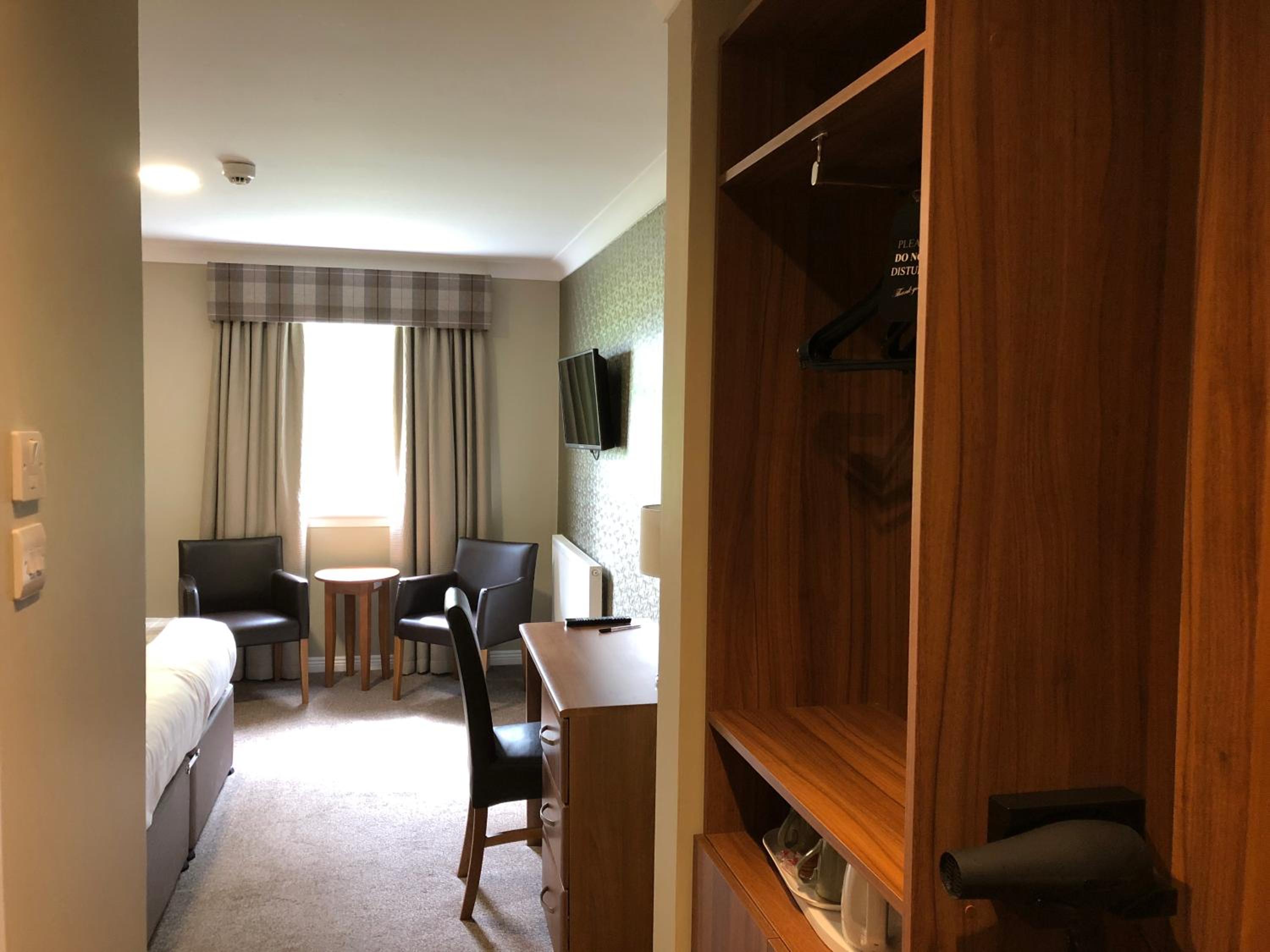 Superior Double Room with Park View - Photo 4