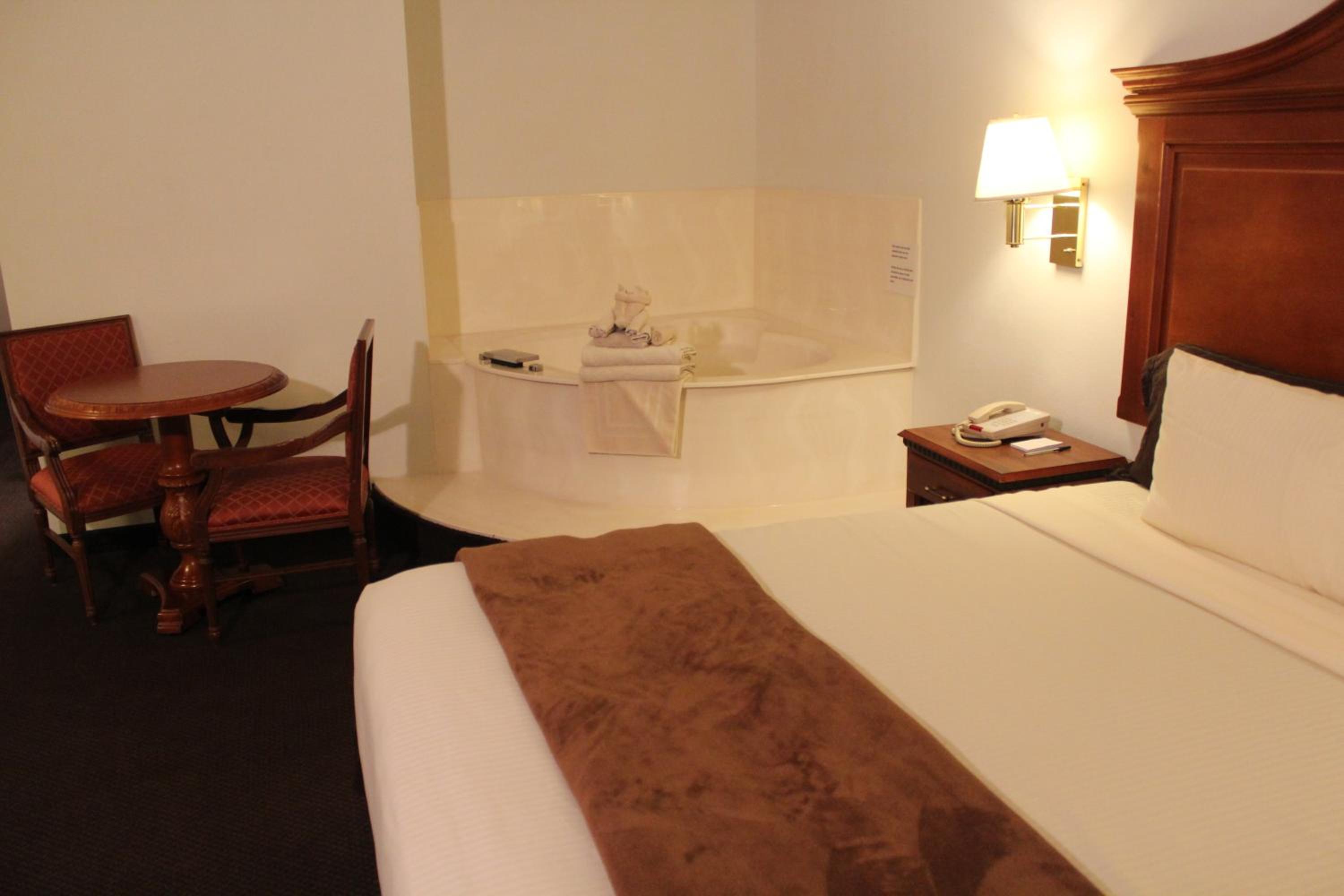 Deluxe Junior Suite - Photo 1
