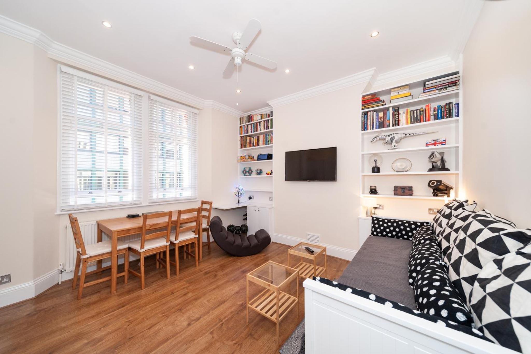 Apartment photo 1