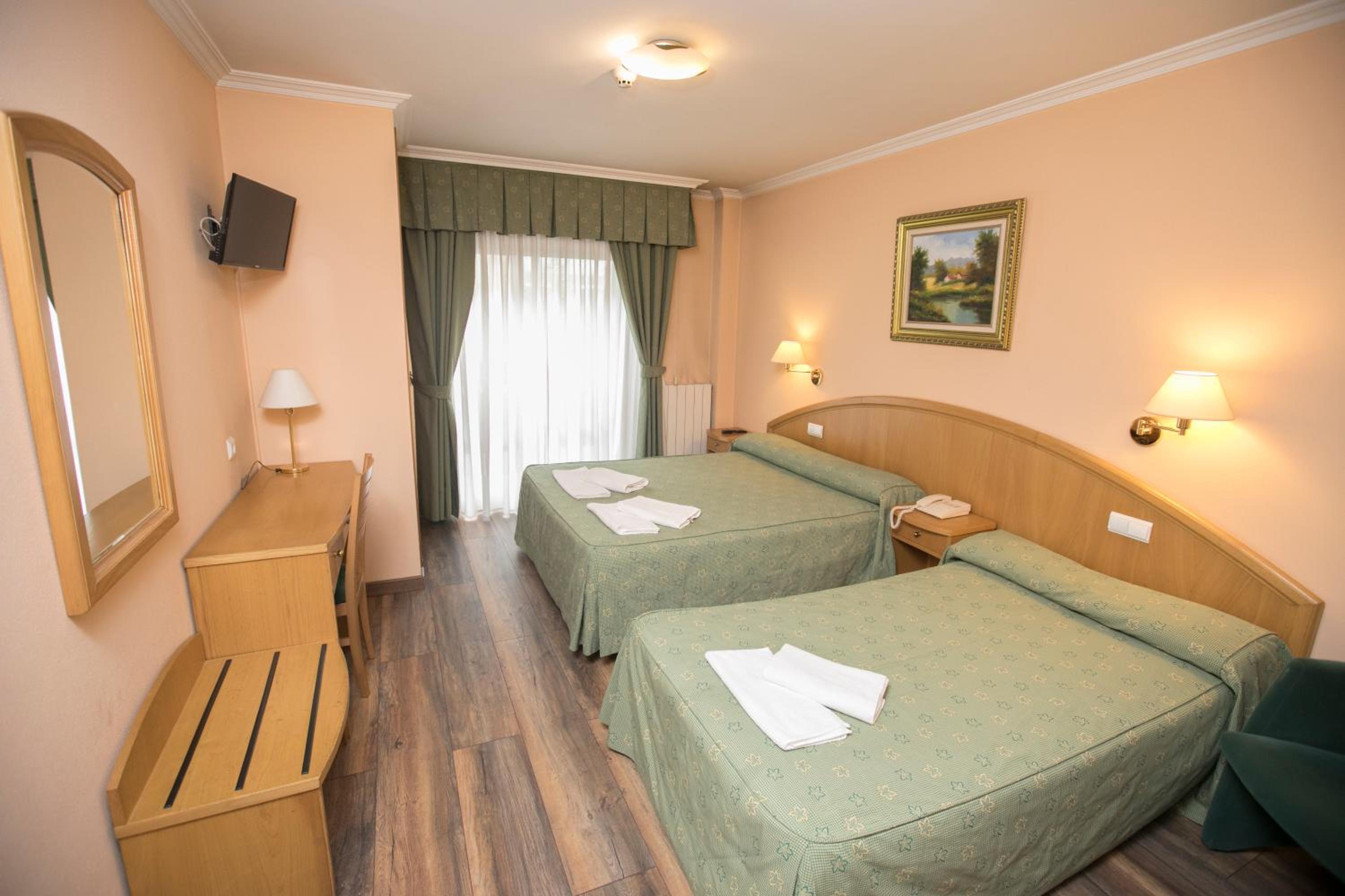 Triple Room with Balcony photo 3