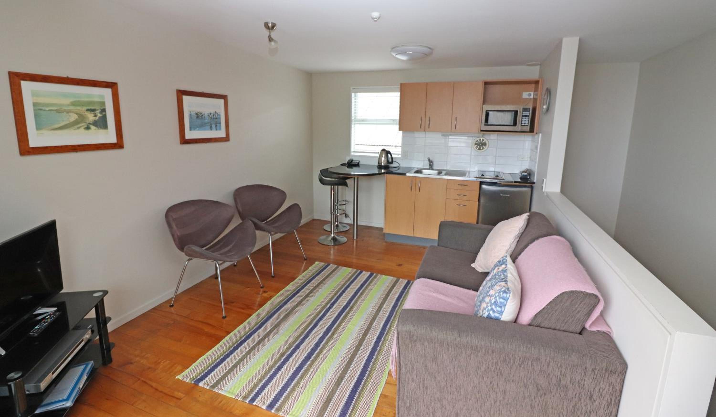 Apartment - Split Level photo 2